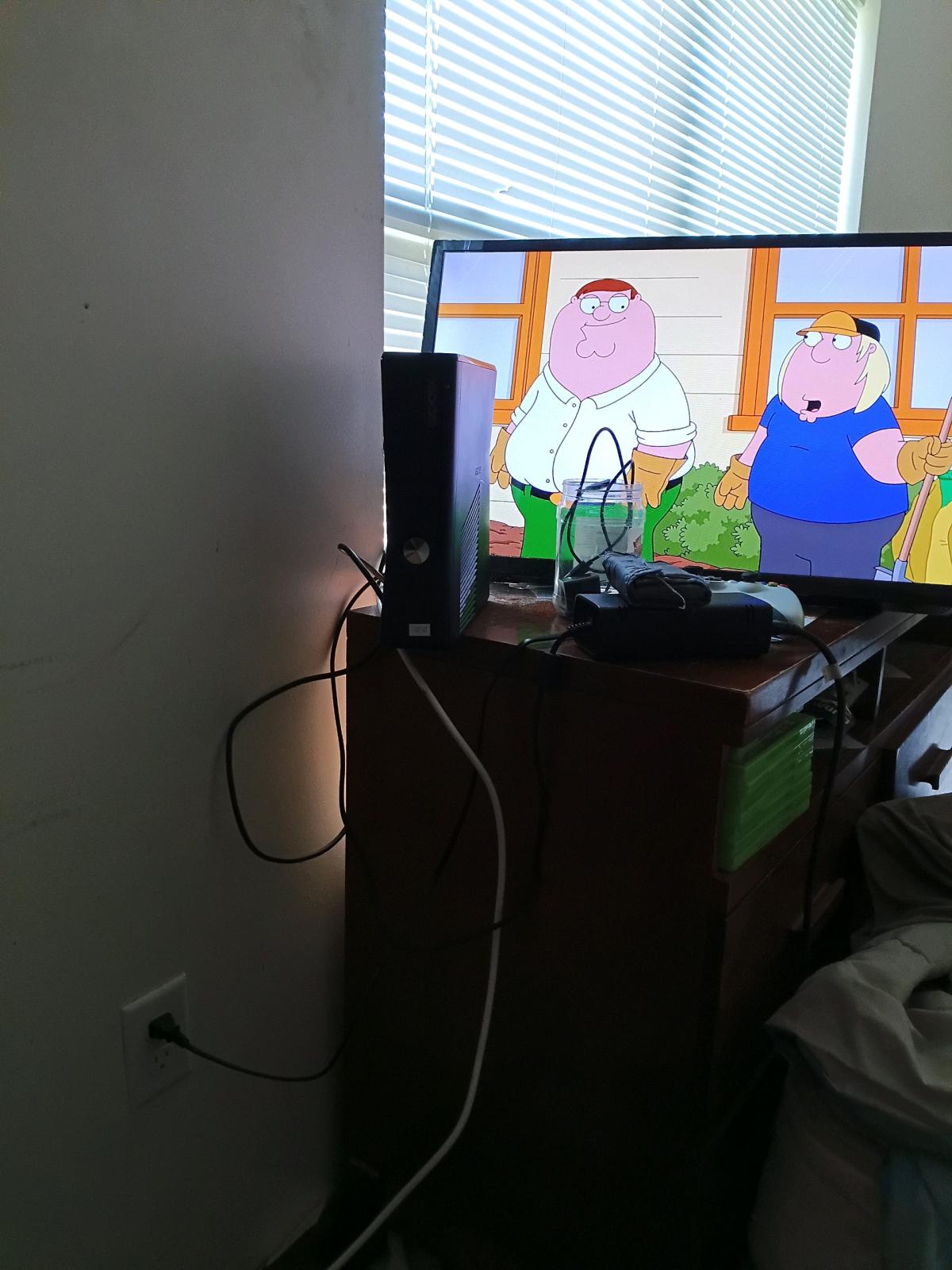 Xbox 360 250gb - Trenton, Ohio - FleaMarketBay