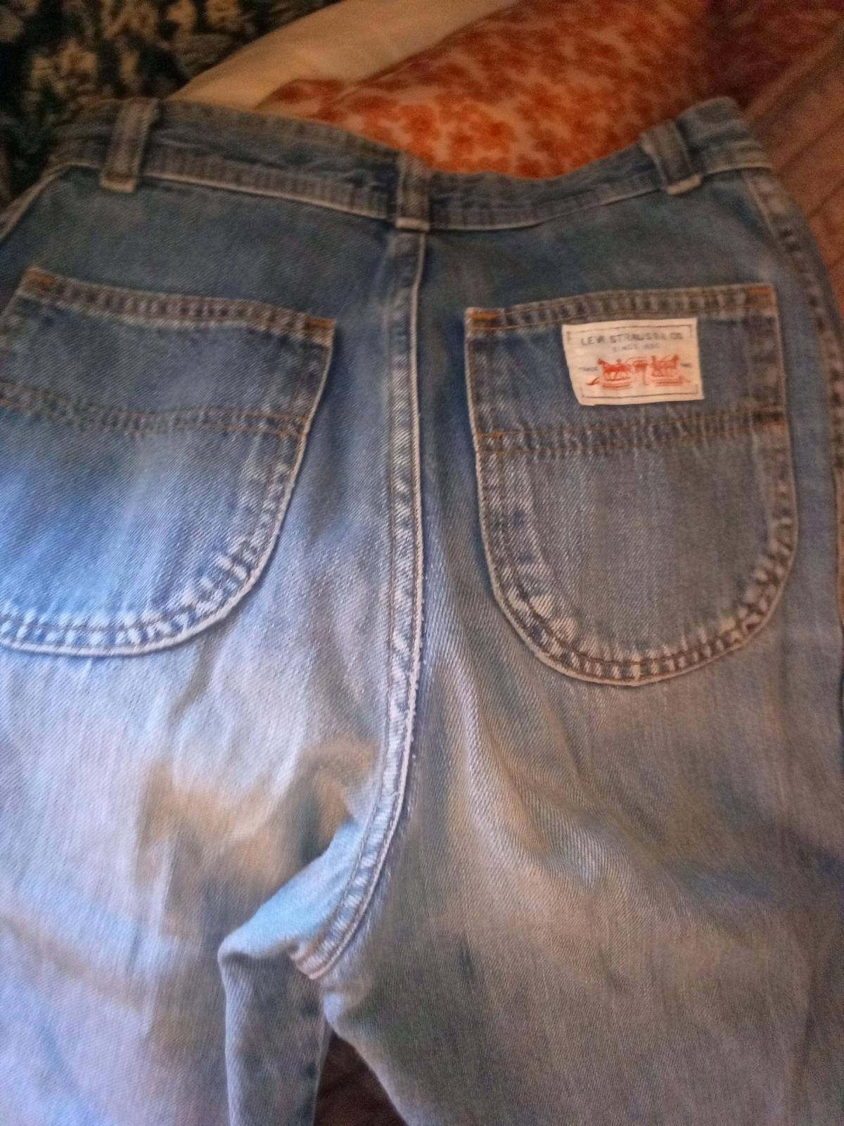 vintage Levis size 25 - Malibu, California