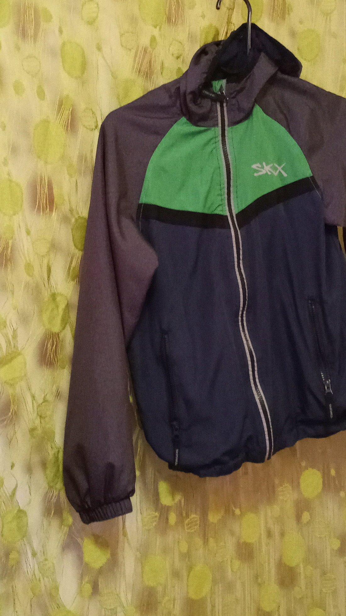 Skechers boys windbreaker jacket size M - Jamaica, New York - FleaMarketBay