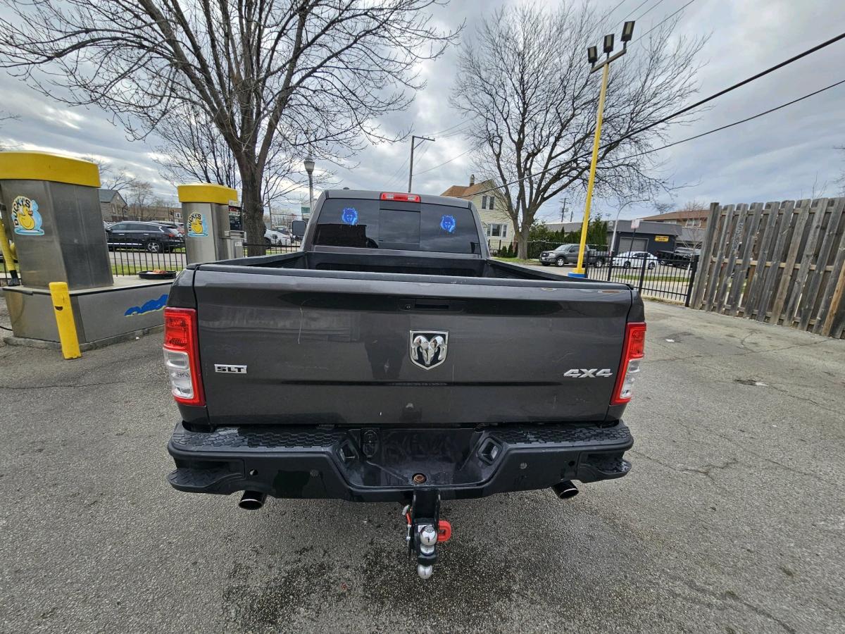 2019 Dodge Ram 1500 quad cab - Chicago, Illinois - FleaMarketBay