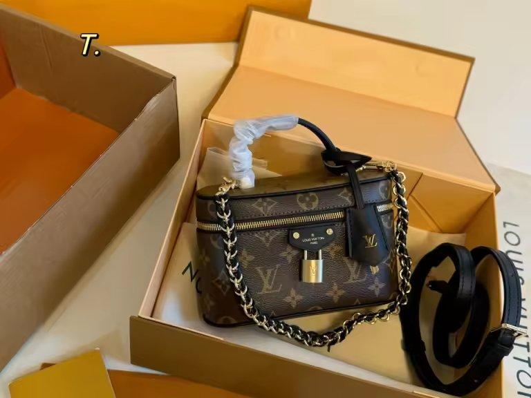 Beautiful Bag - Friendswood, Texas - FleaMarketBay