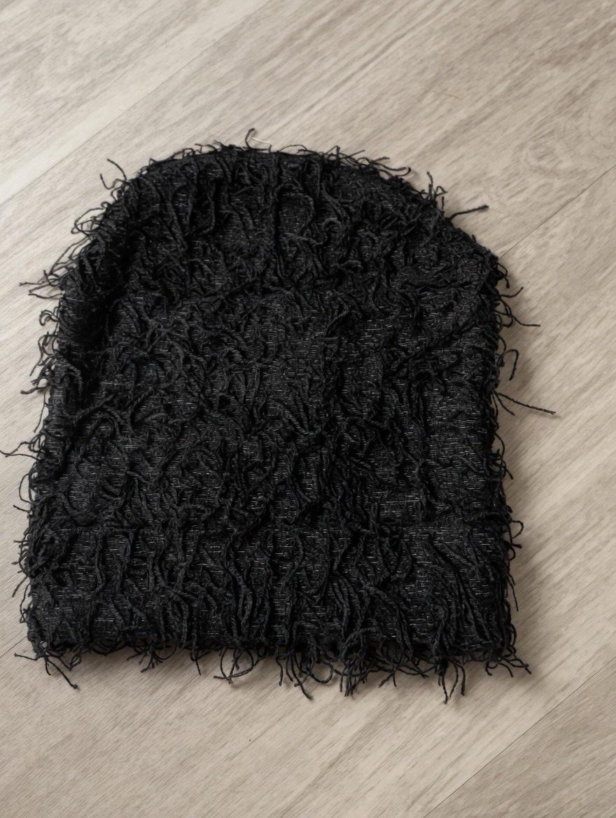 Black knitted beanie - Euless, Texas - FleaMarketBay