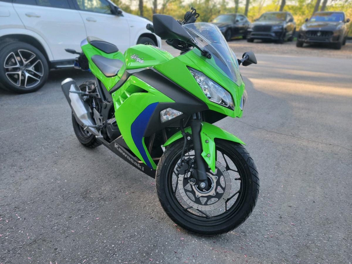 kawasaki Ninja 300 - Natick, Massachusetts - FleaMarketBay