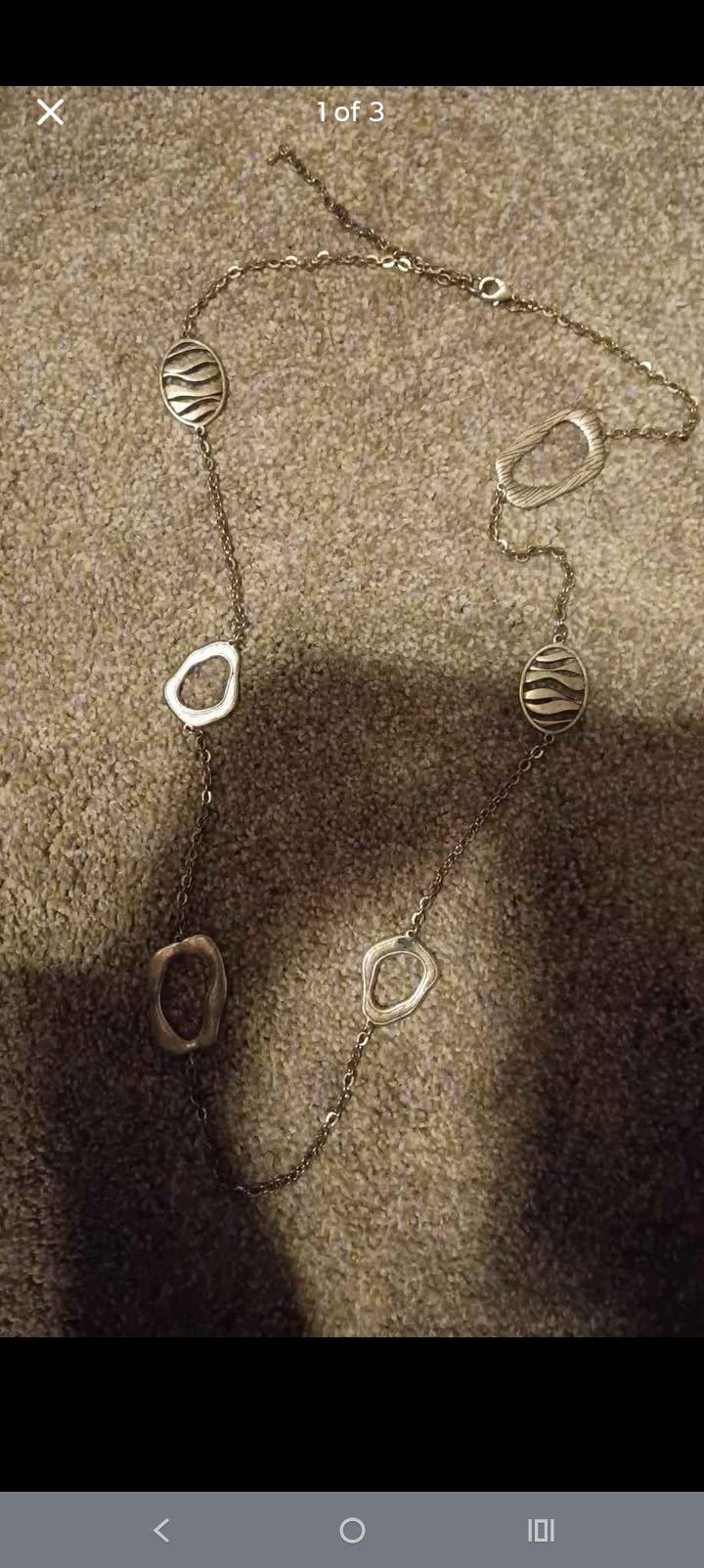 silvertone link chain necklace - Madison, Indiana - FleaMarketBay