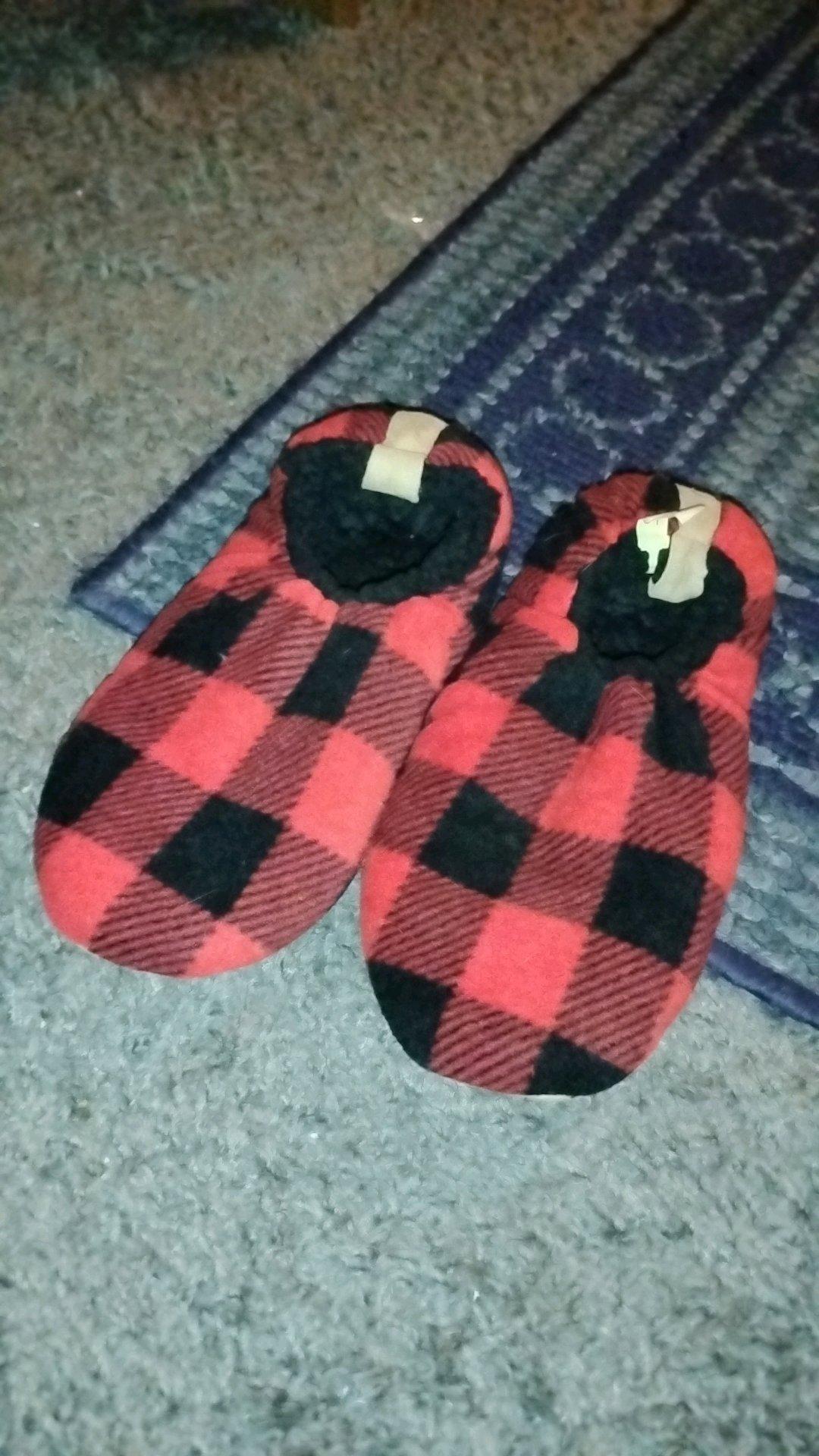 Sneakers and Slippers - Hancock, Wisconsin - FleaMarketBay