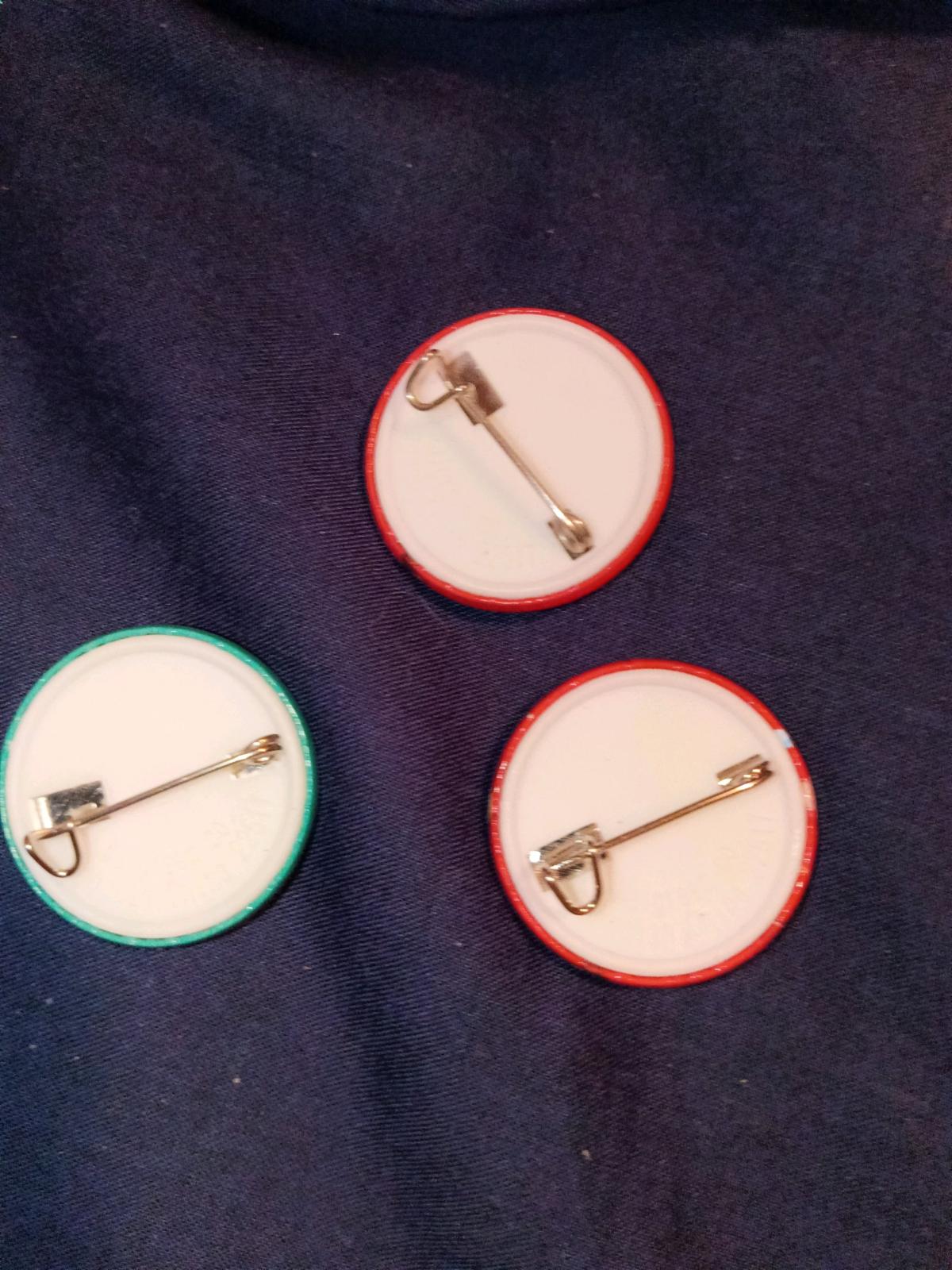 wearing pins - Madison, Indiana - FleaMarketBay