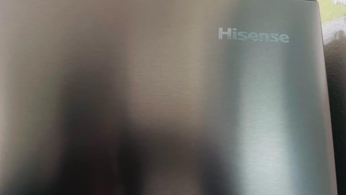Hisense Stainless Steel Bottom Freezer Refrigerator - Metairie, Louisiana - FleaMarketBay