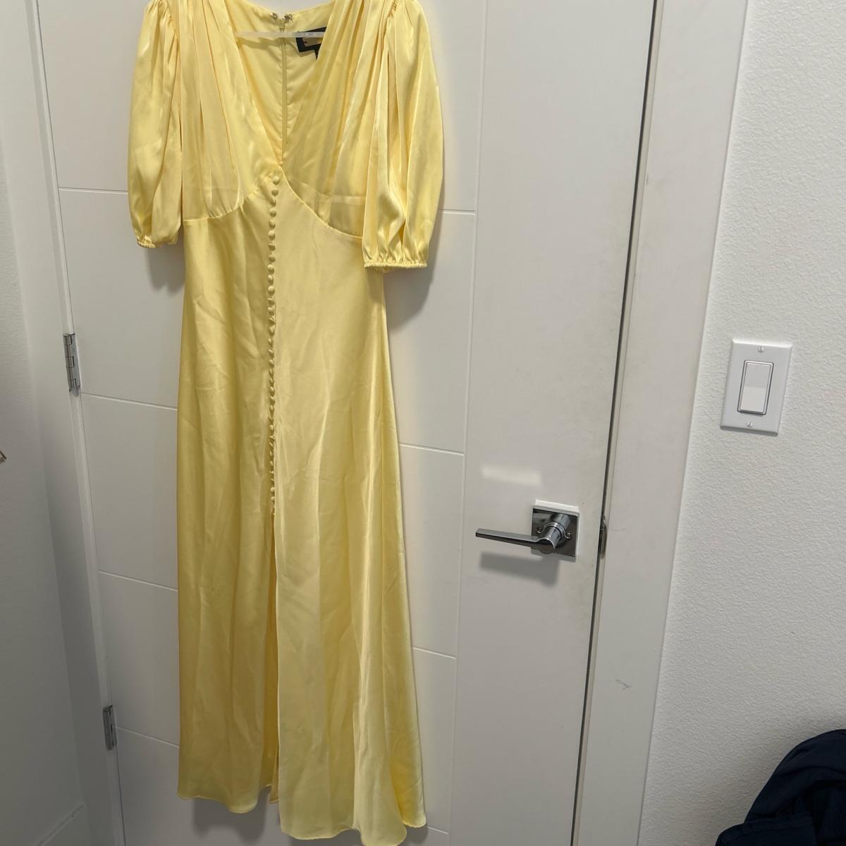 luxury button detail front split flowy - Portland, Oregon - FleaMarketBay