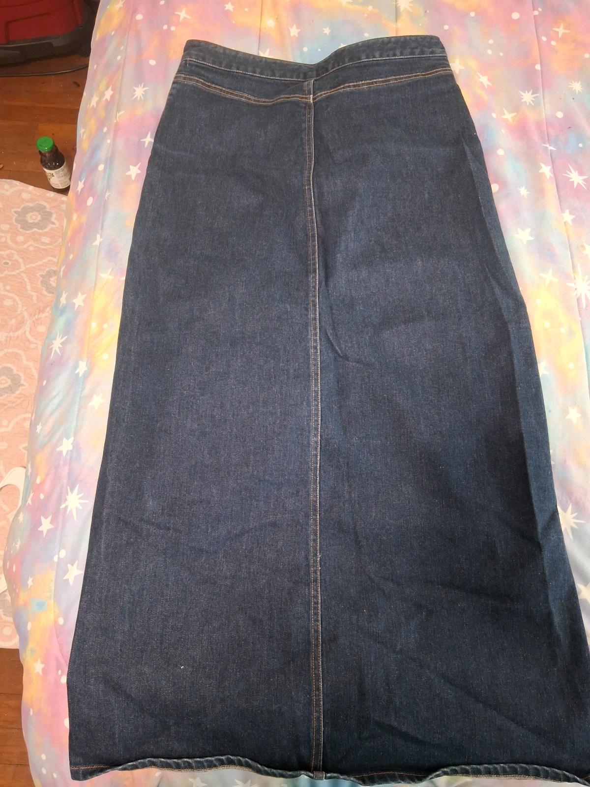 Womens Denim Skirt sz10 - Loganville, Georgia - FleaMarketBay