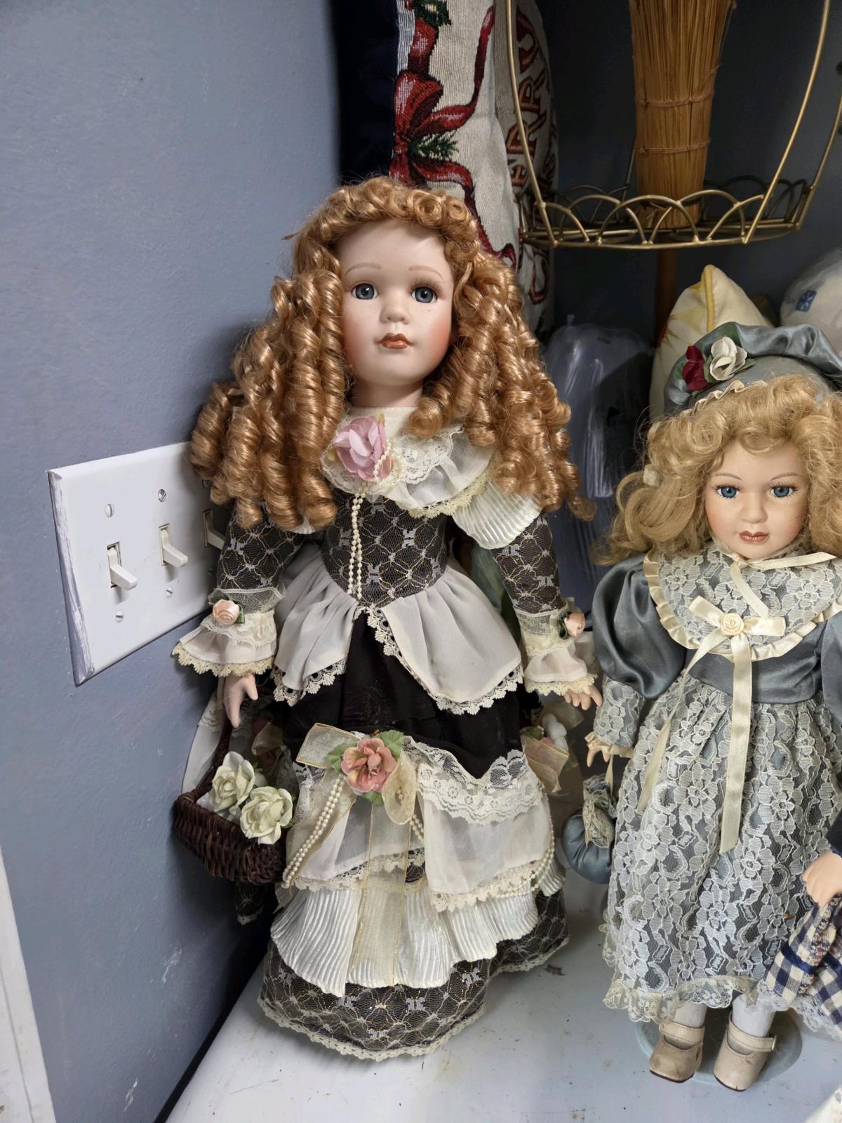 porcelain dolls all old original clothes an accessories - Picayune, Mississippi - FleaMarketBay