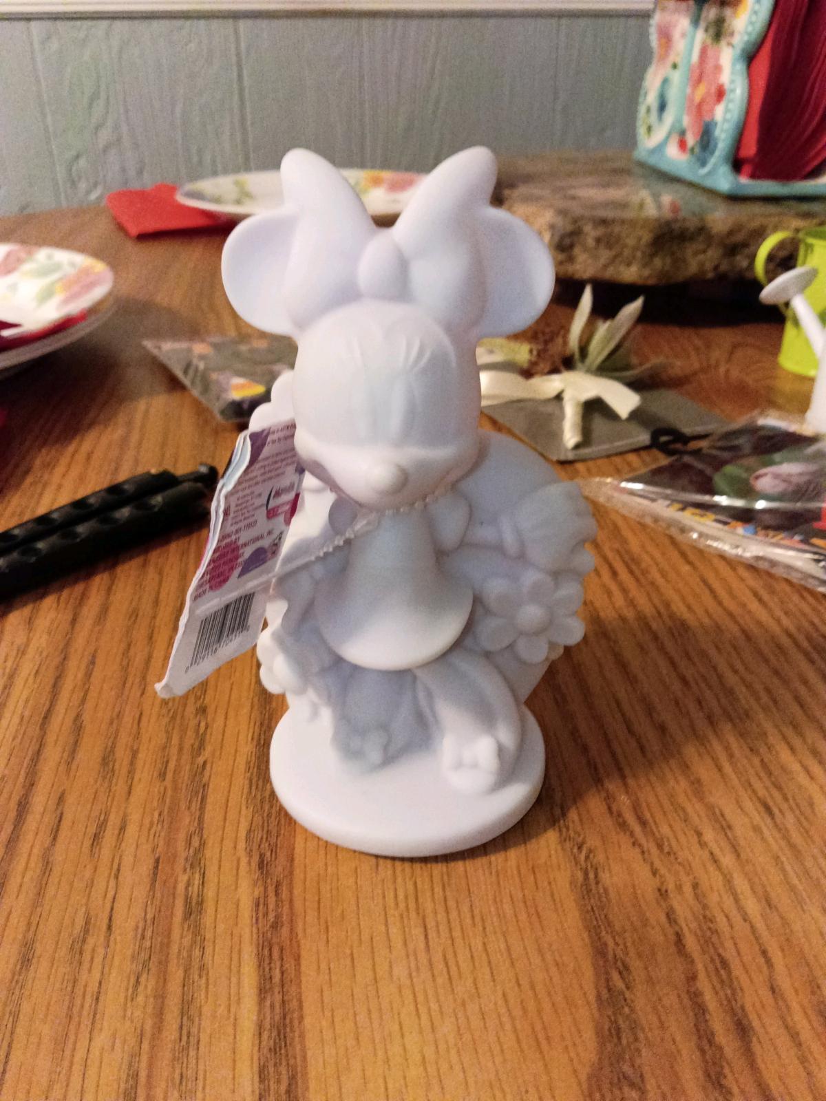 Minnie mouse figurine - Madison, Indiana - FleaMarketBay