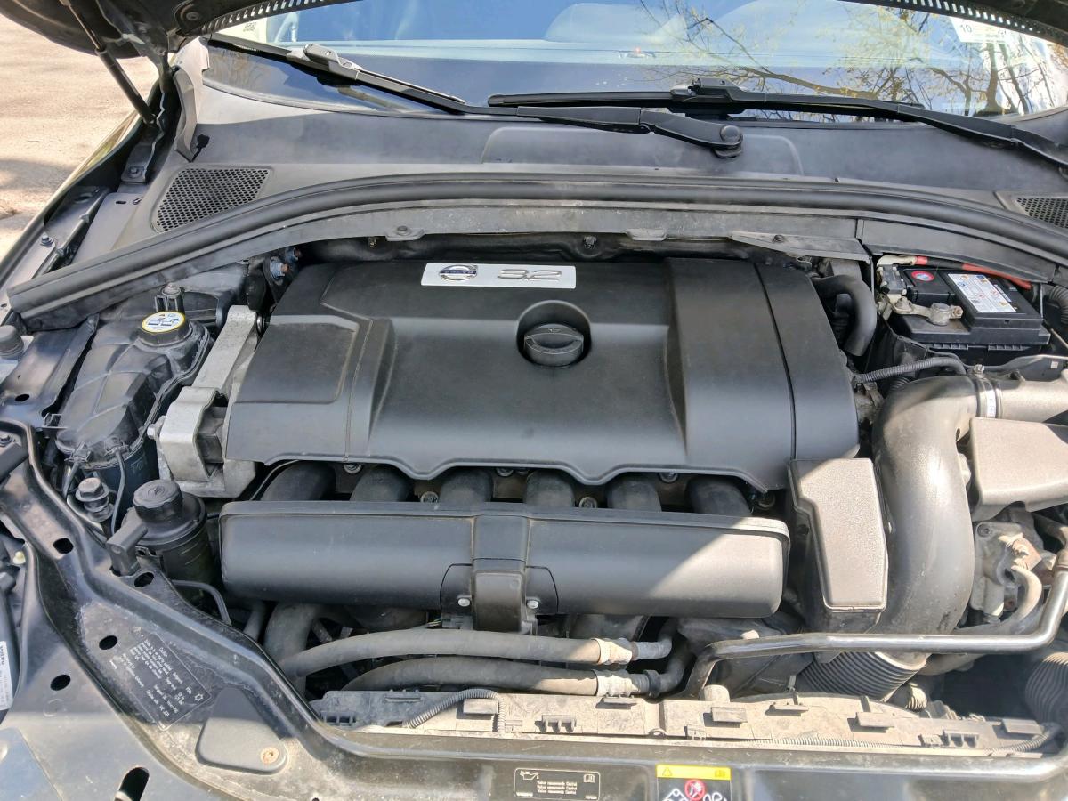 2010 Volvo xc60 - New York, New York - FleaMarketBay