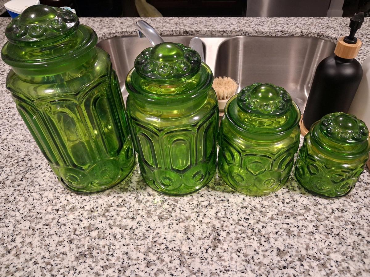 LE SMITH MOON AND STARS PATTERN CANISTERS - Irving, Texas - FleaMarketBay