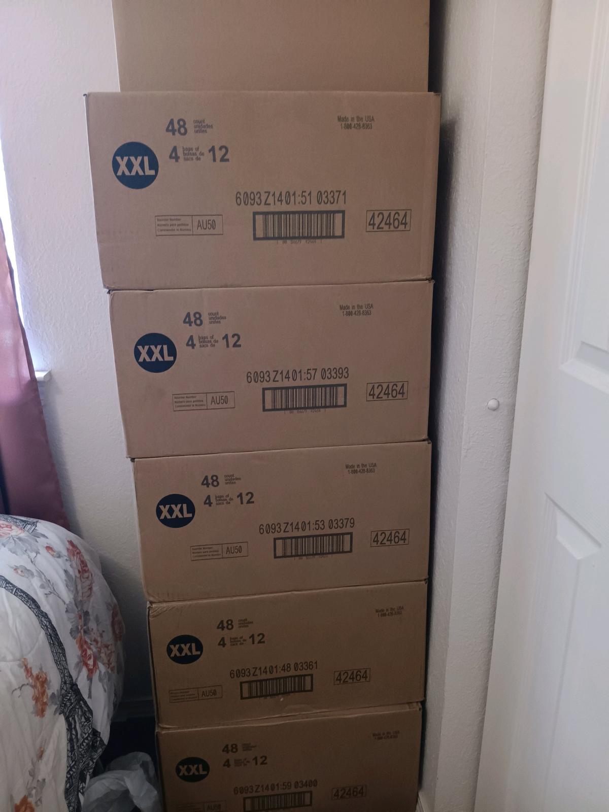 5 box of dippres for adults size 2x and box underpads - Abilene, Texas - FleaMarketBay