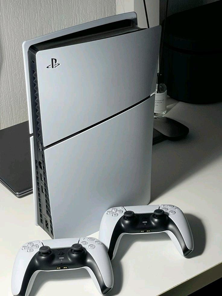 PlayStation 5 - Los Angeles, California - FleaMarketBay