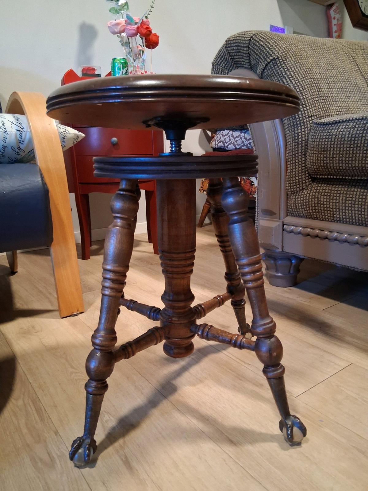 H HOLTZMAN ANTIQUE WOODEN CLAW FOOT PIANO STOOL - Minneapolis, Minnesota - FleaMarketBay