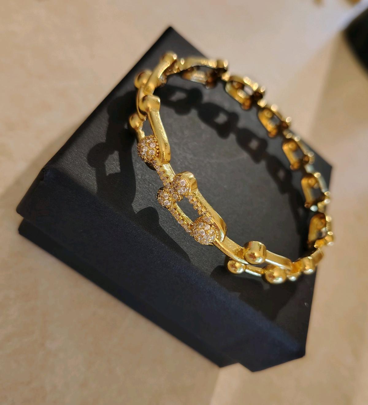 Womens Bangle - Saint Charles, Missouri - FleaMarketBay