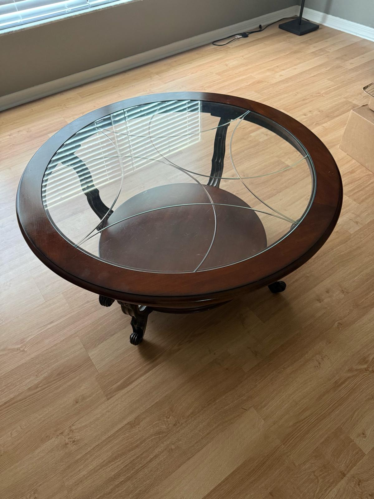 Glass Top Coffee Tables - Ocala, Florida - FleaMarketBay
