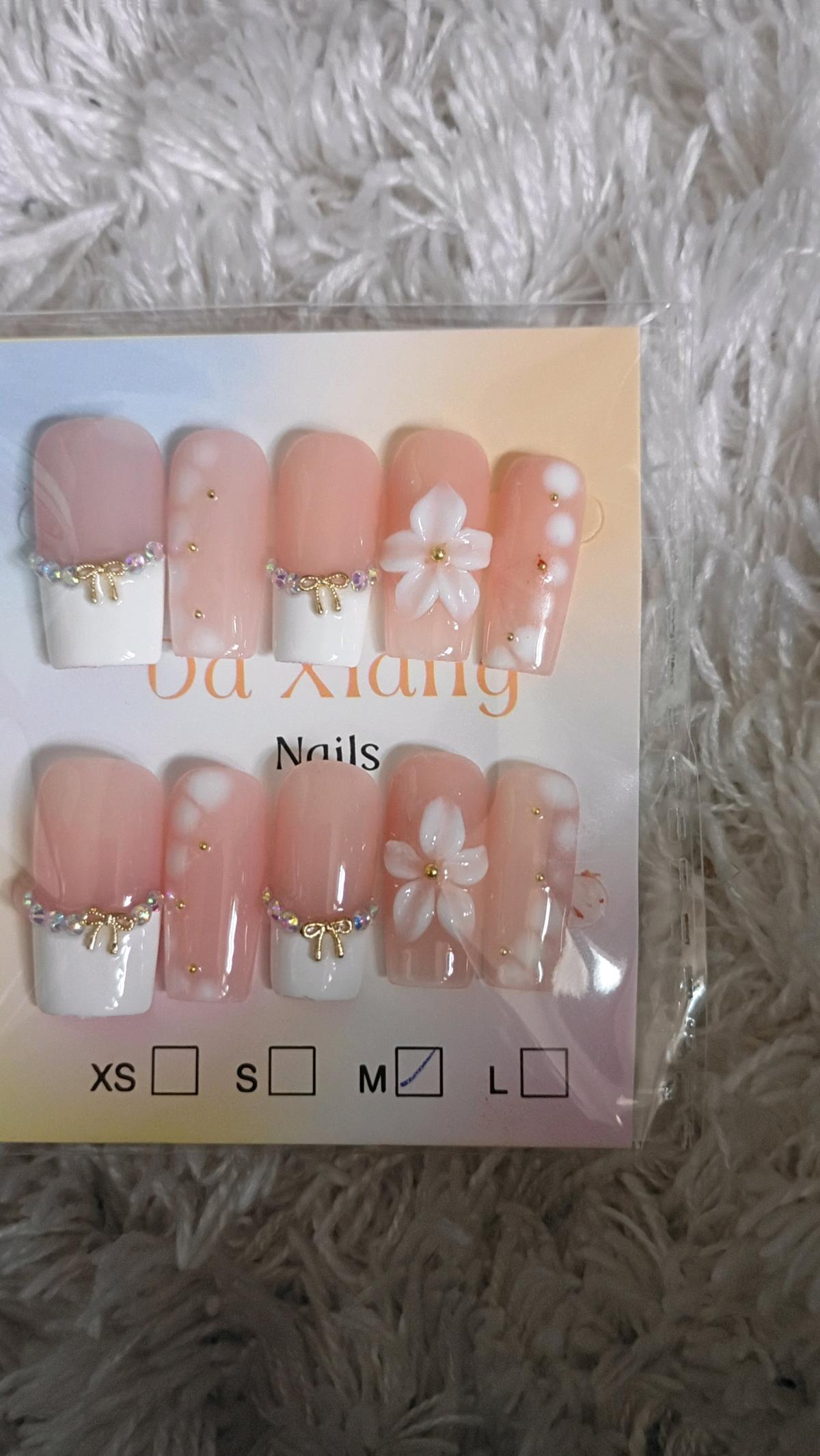womans nail set size medium - Fontana, California - FleaMarketBay