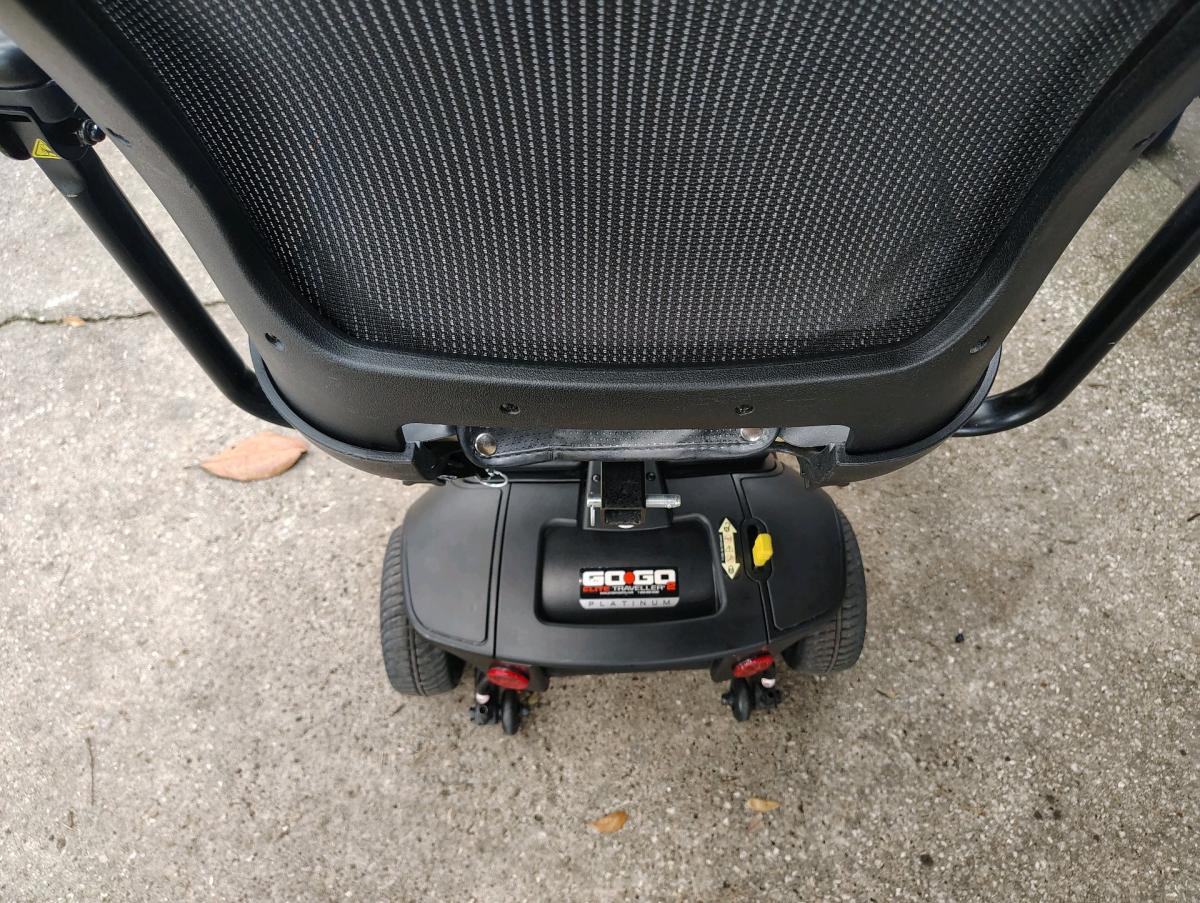 Pride GoGo elite traveler Platinum mobility scooter - Deland, Florida - FleaMarketBay