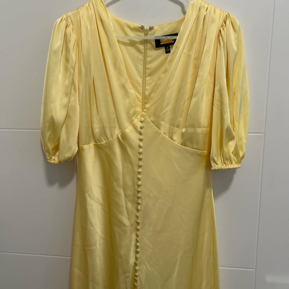 luxury button detail front split flowy - Portland, Oregon - FleaMarketBay