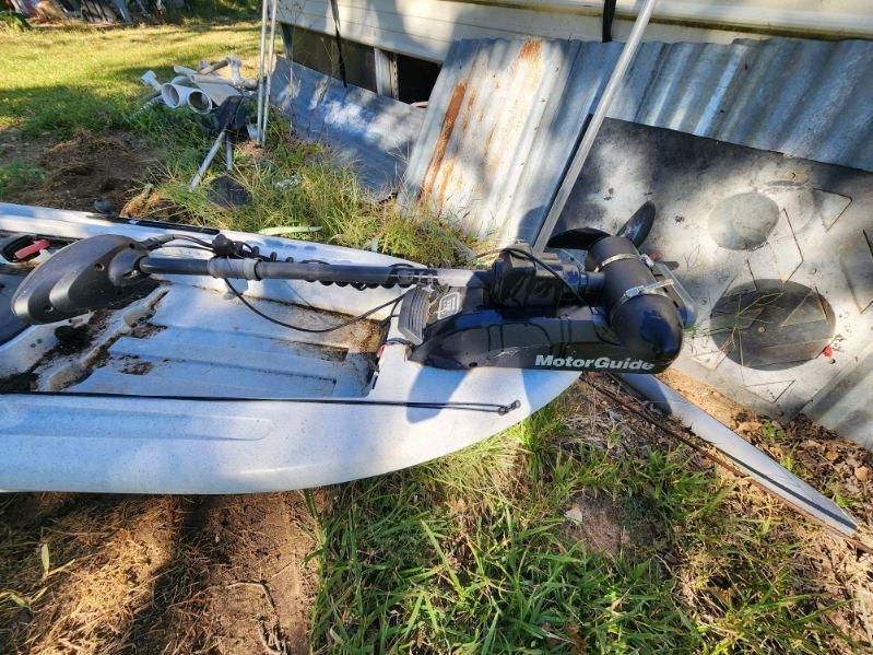 128x ascend kayak with a motor guide xi3 with upgraded GPS - Gainesville, Texas - FleaMarketBay