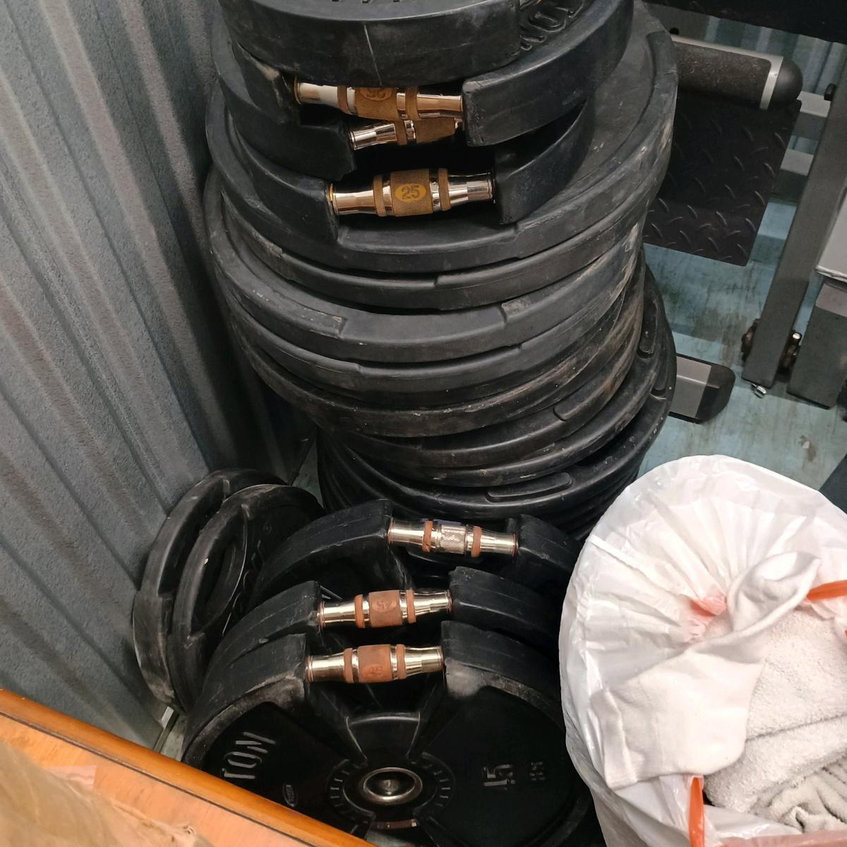 olympic weights 1 dollar per pound - Libertyville, Illinois - FleaMarketBay