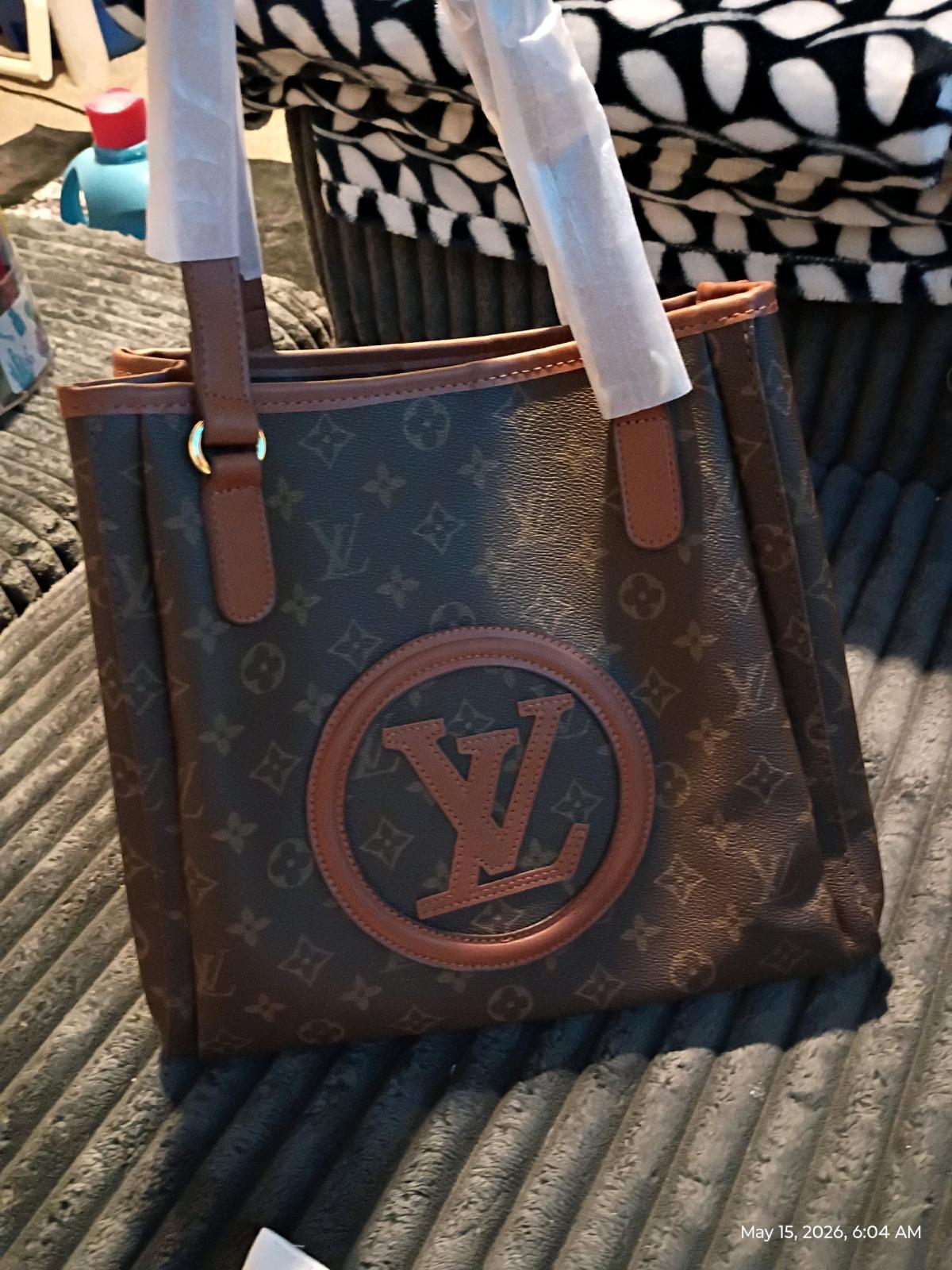 Louis Vuitton bag large bag - Denver, Colorado - FleaMarketBay