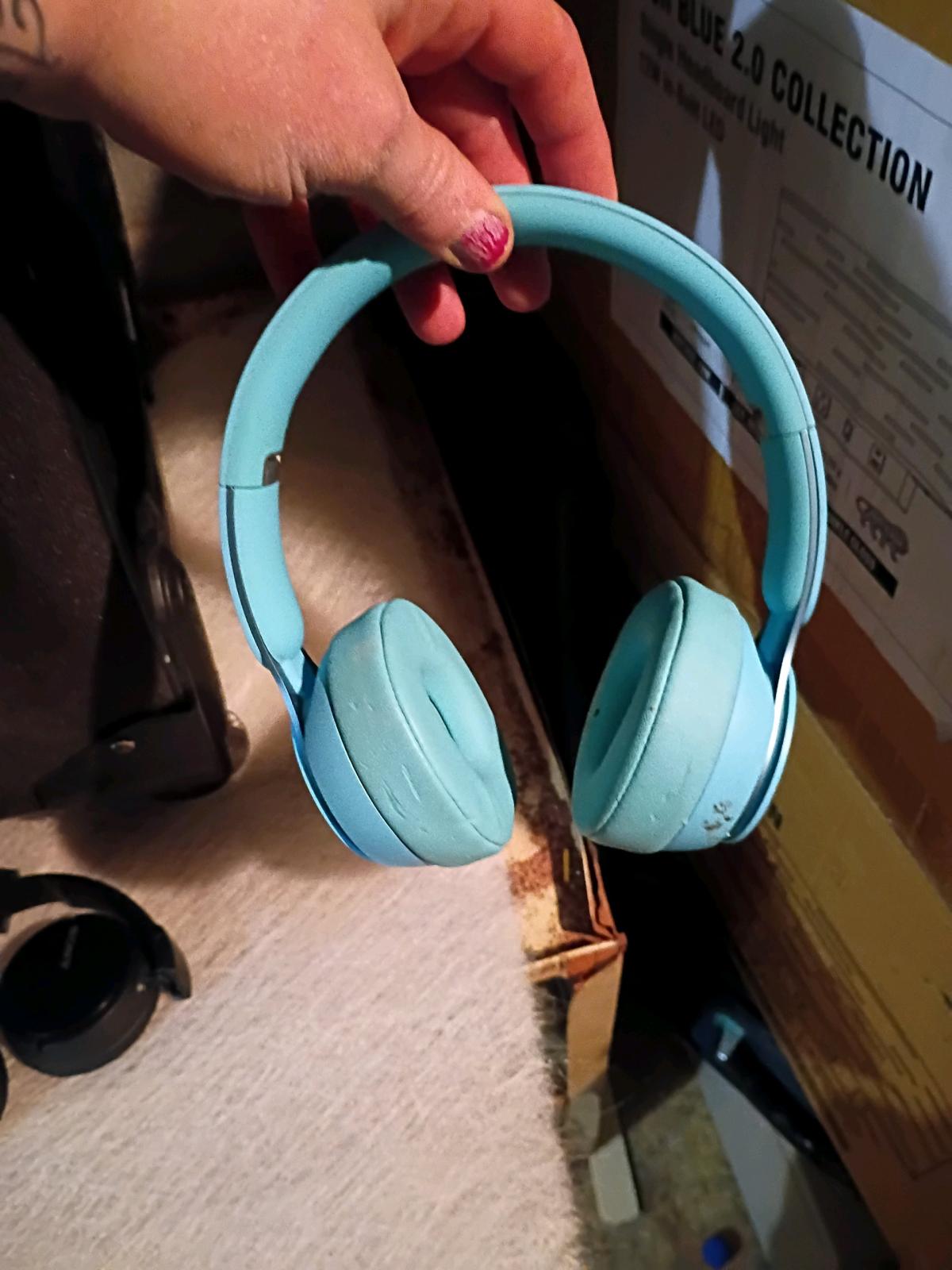 beats blue - Abilene, Texas - FleaMarketBay