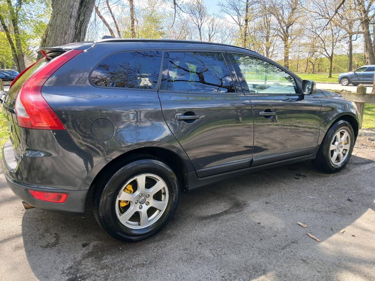 2010 Volvo xc60 - New York, New York - FleaMarketBay