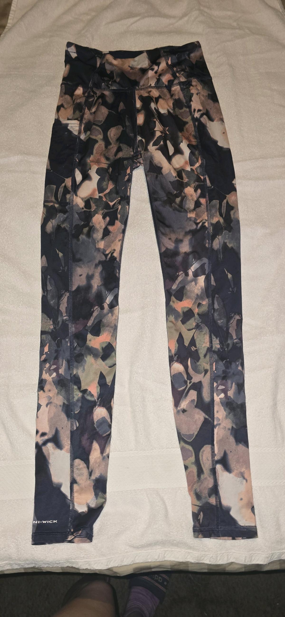 Columbia OmniWick Floral HighWaisted Leggings - Owensboro, Kentucky - FleaMarketBay