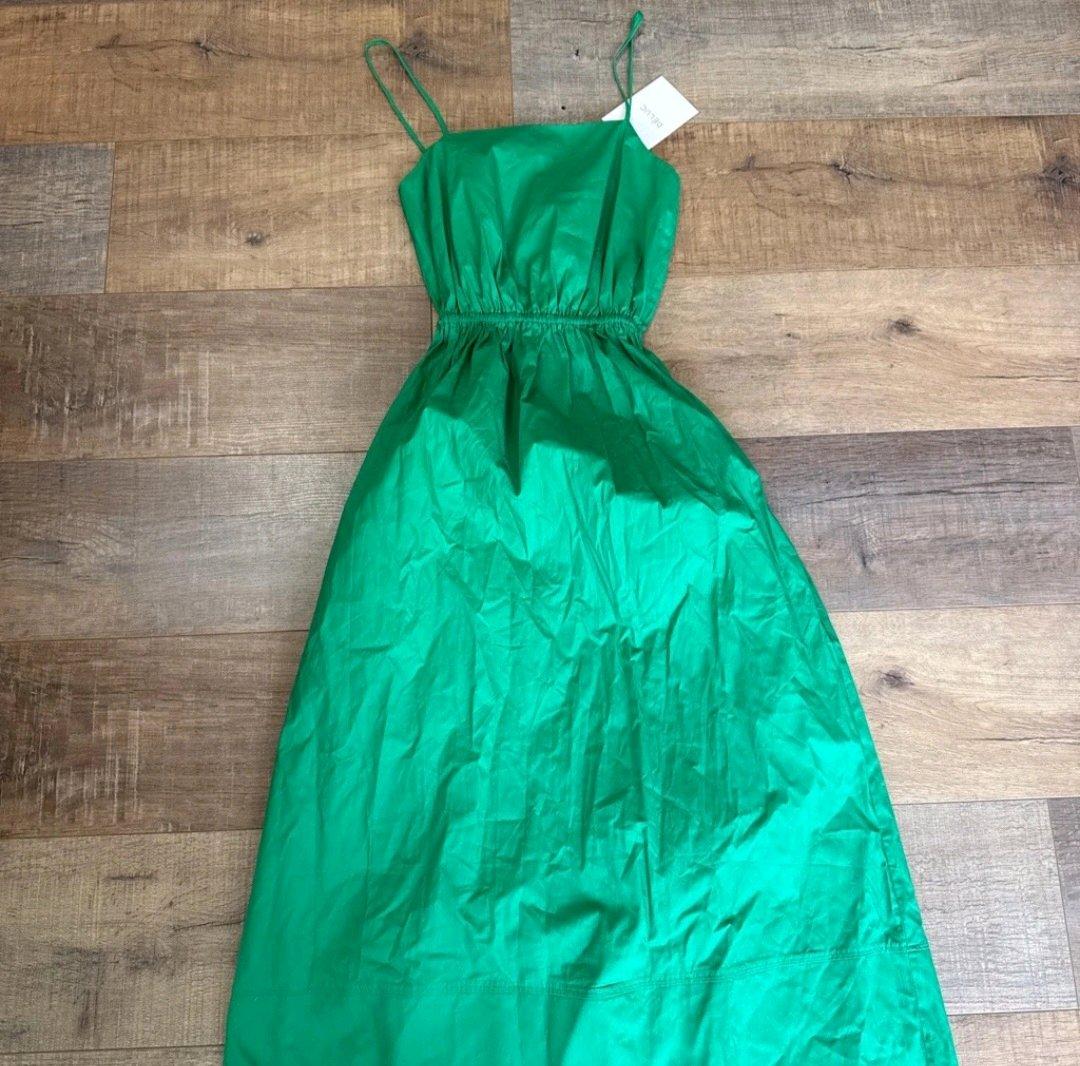 Emerald green dress with pockets - Little Rock, Arkansas - FleaMarketBay