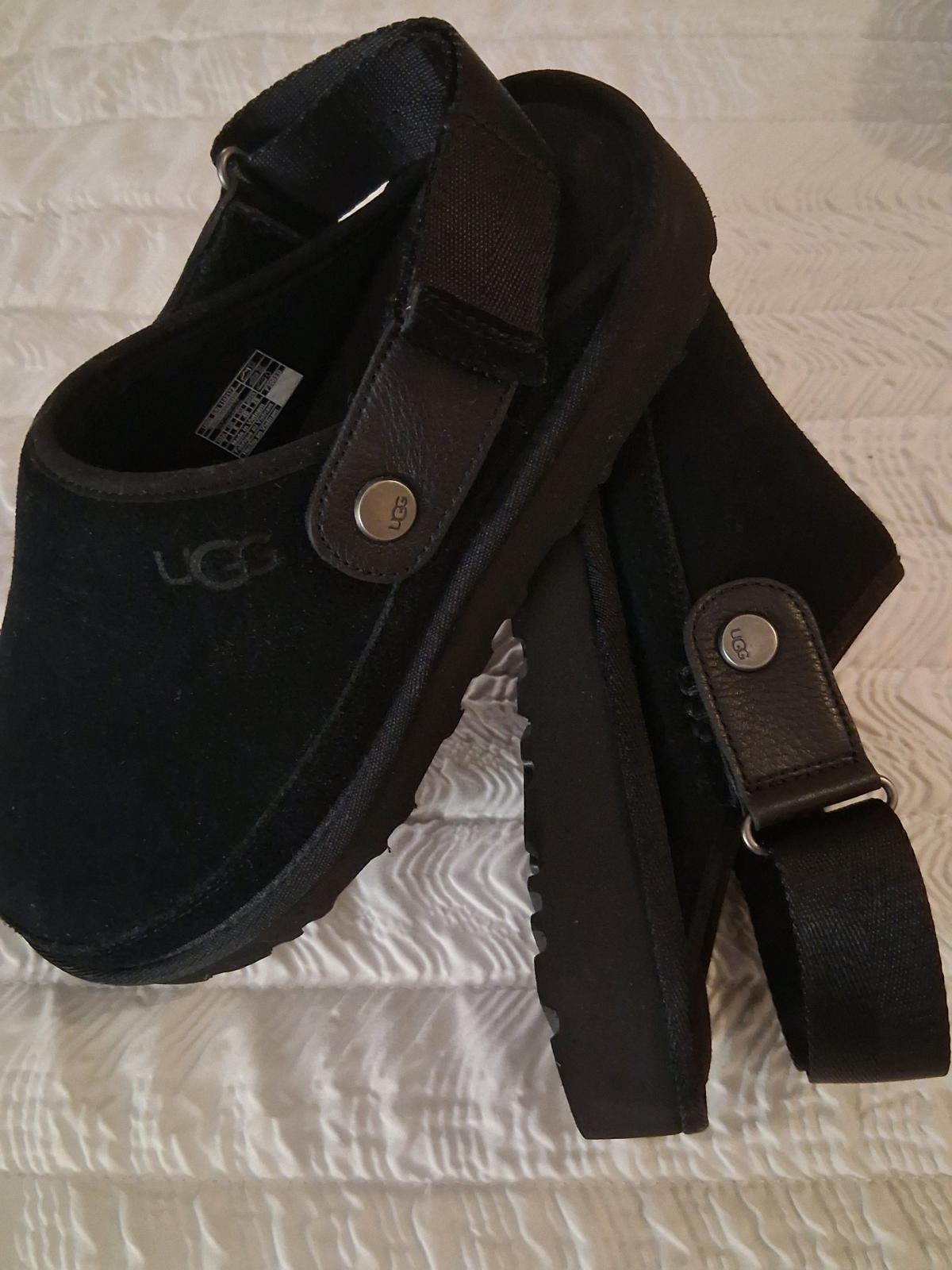 UGG Black Velour Comfort Loafers  Womens Size 7 - Sanford, Florida - FleaMarketBay