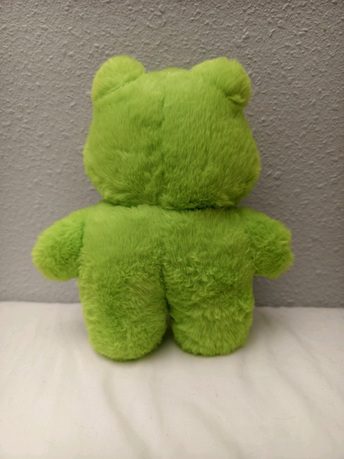 Cute green frog plush - Rosemead, California - FleaMarketBay