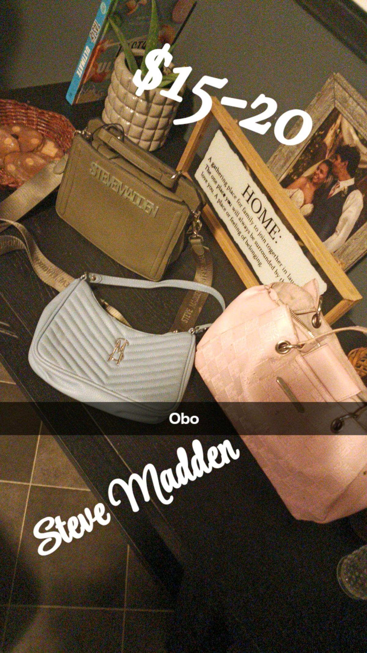 small Steve Madden purses - Albemarle, North Carolina - FleaMarketBay