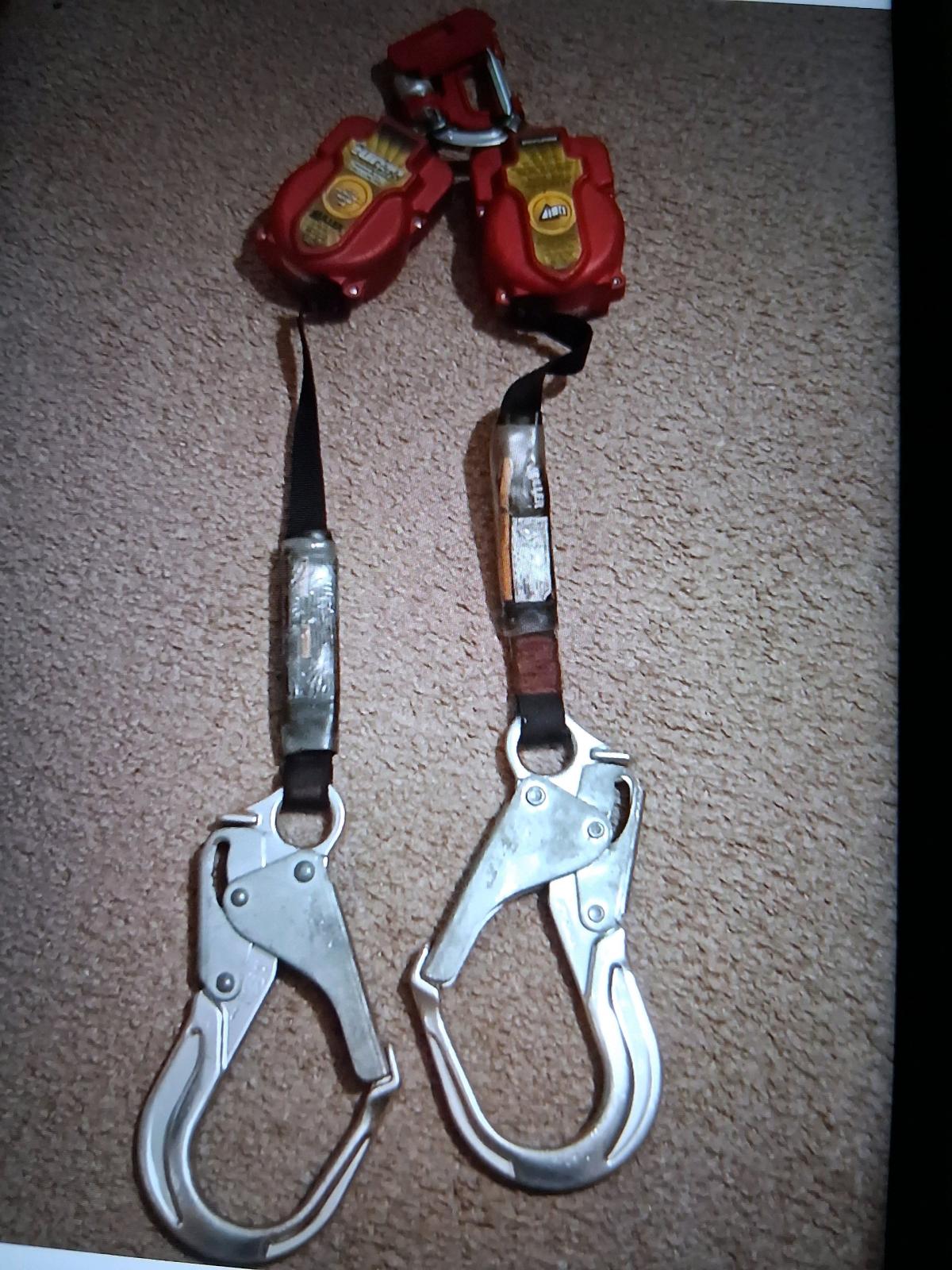 safety harnesses for work or climbing - Oklahoma City, Oklahoma - FleaMarketBay