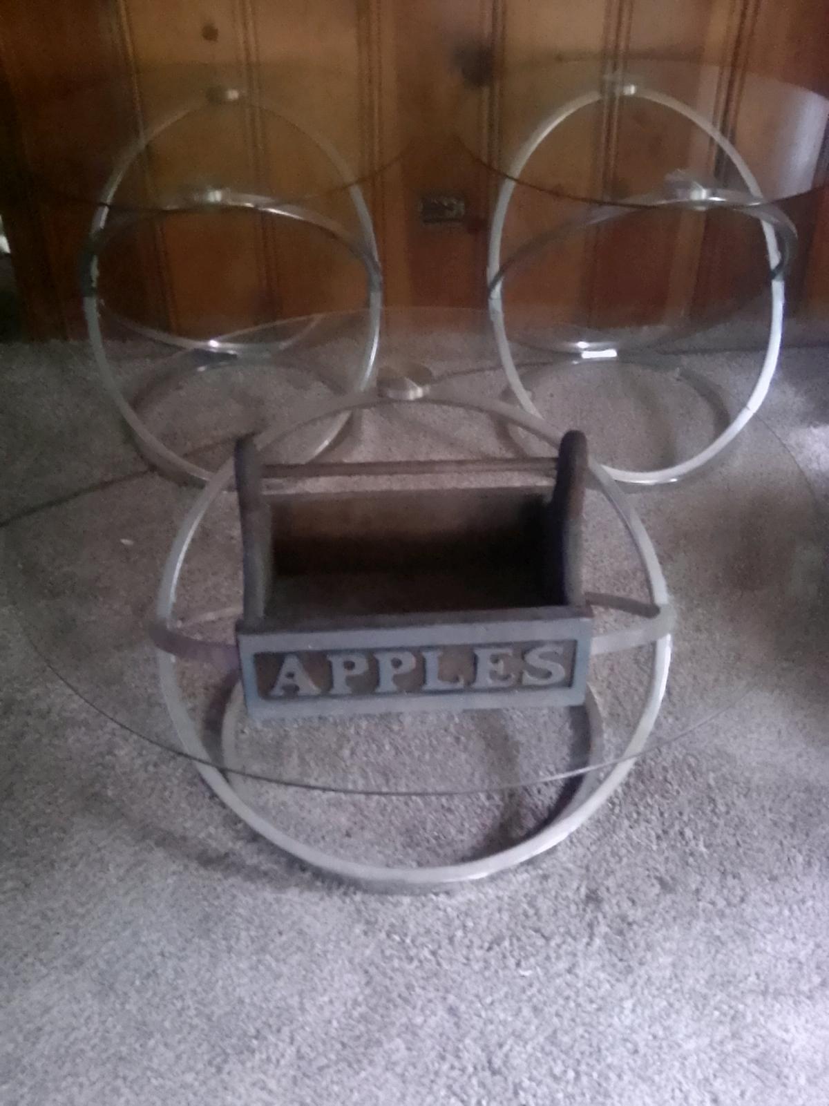 antique wooden apple box - Monroe, Michigan - FleaMarketBay