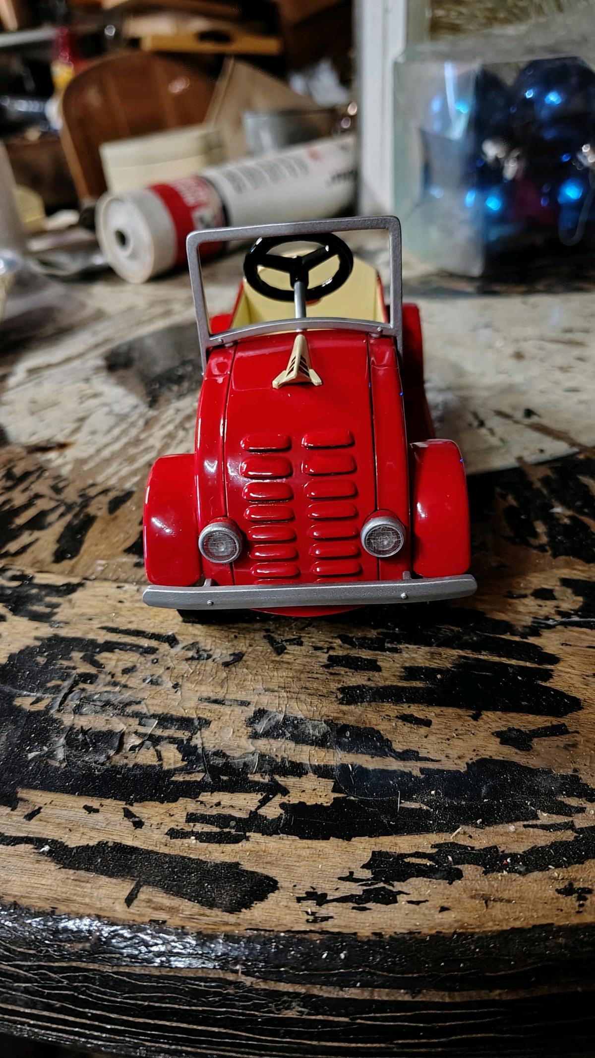 Hallmark Kiddie Car Classics Pedal Car Scale Replica 1934 G - Cedar Rapids, Iowa - FleaMarketBay