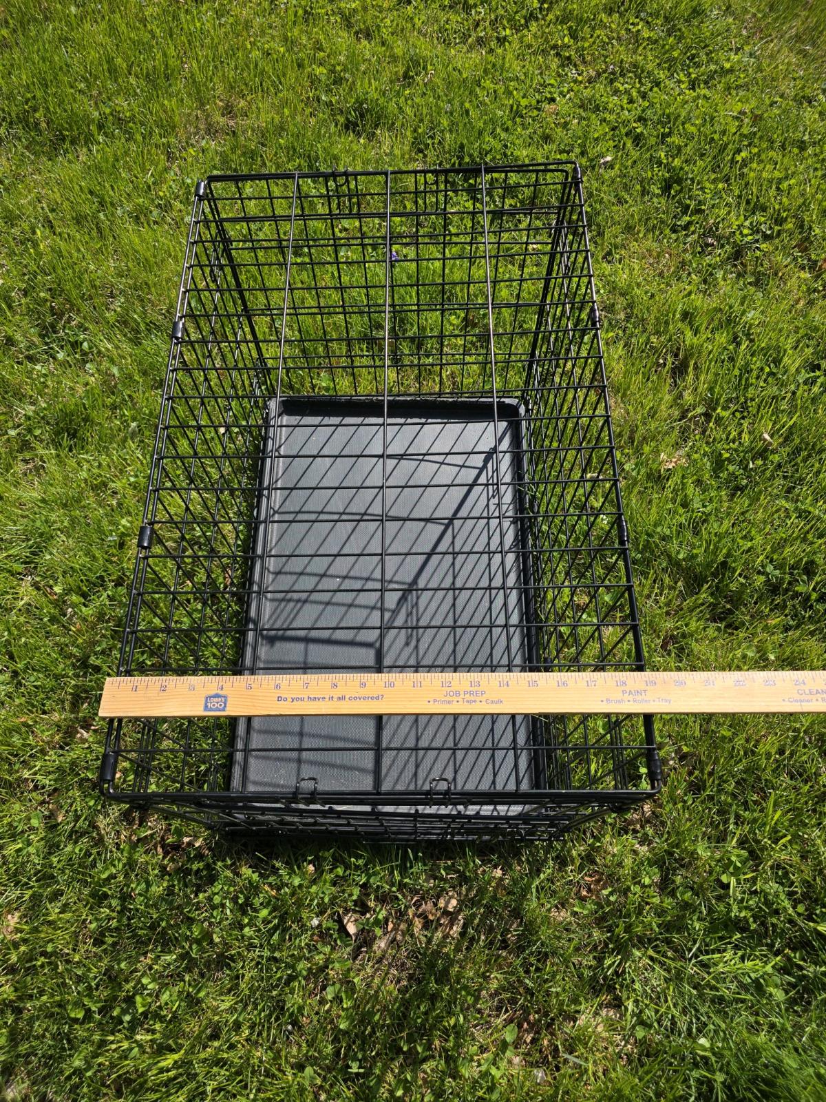 Folding Medium Black Metal Dog Cage - Lebanon, Connecticut - FleaMarketBay