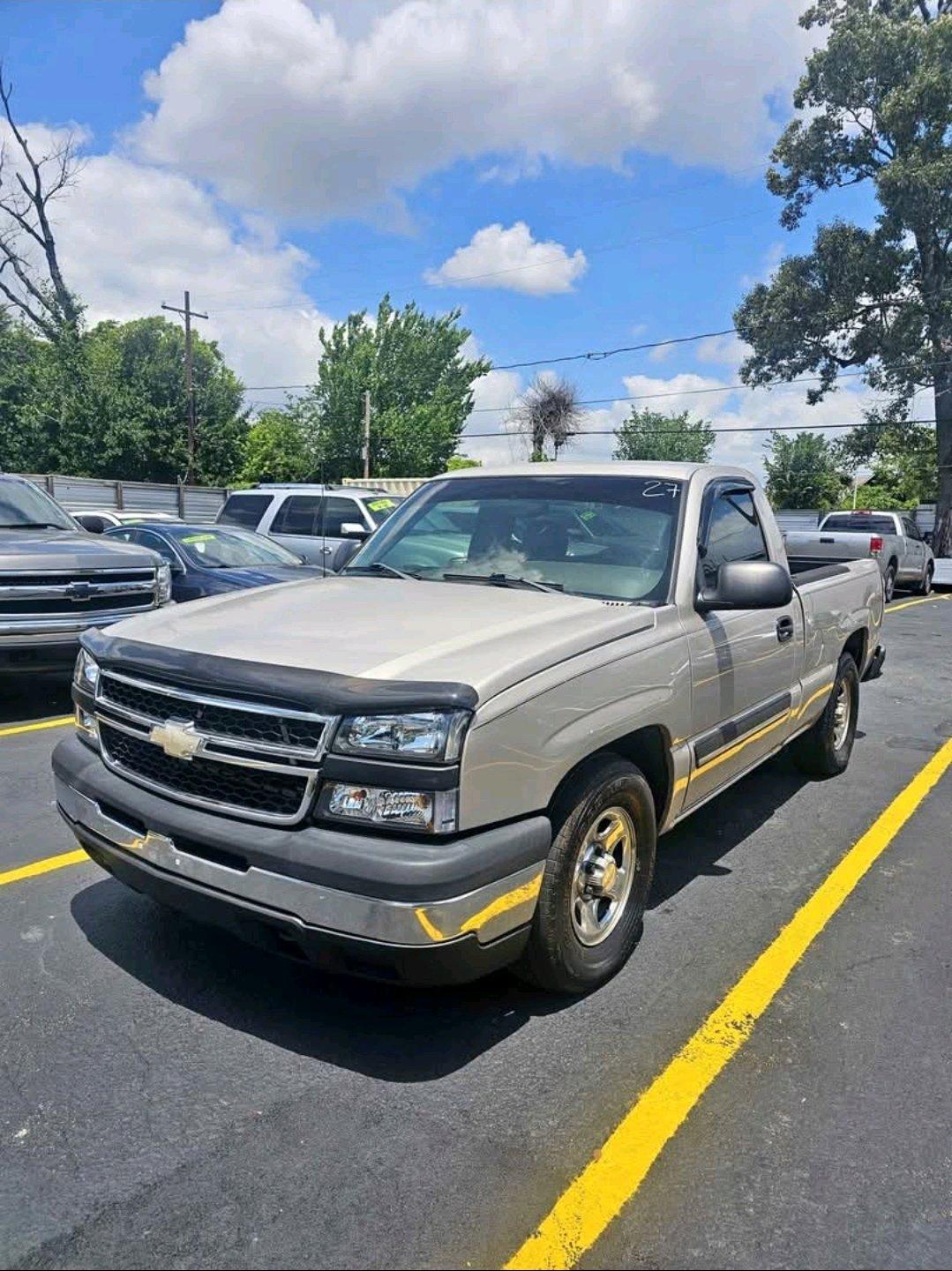 2004 Chevrolet Silverado Work Truck - Houston, Texas - FleaMarketBay