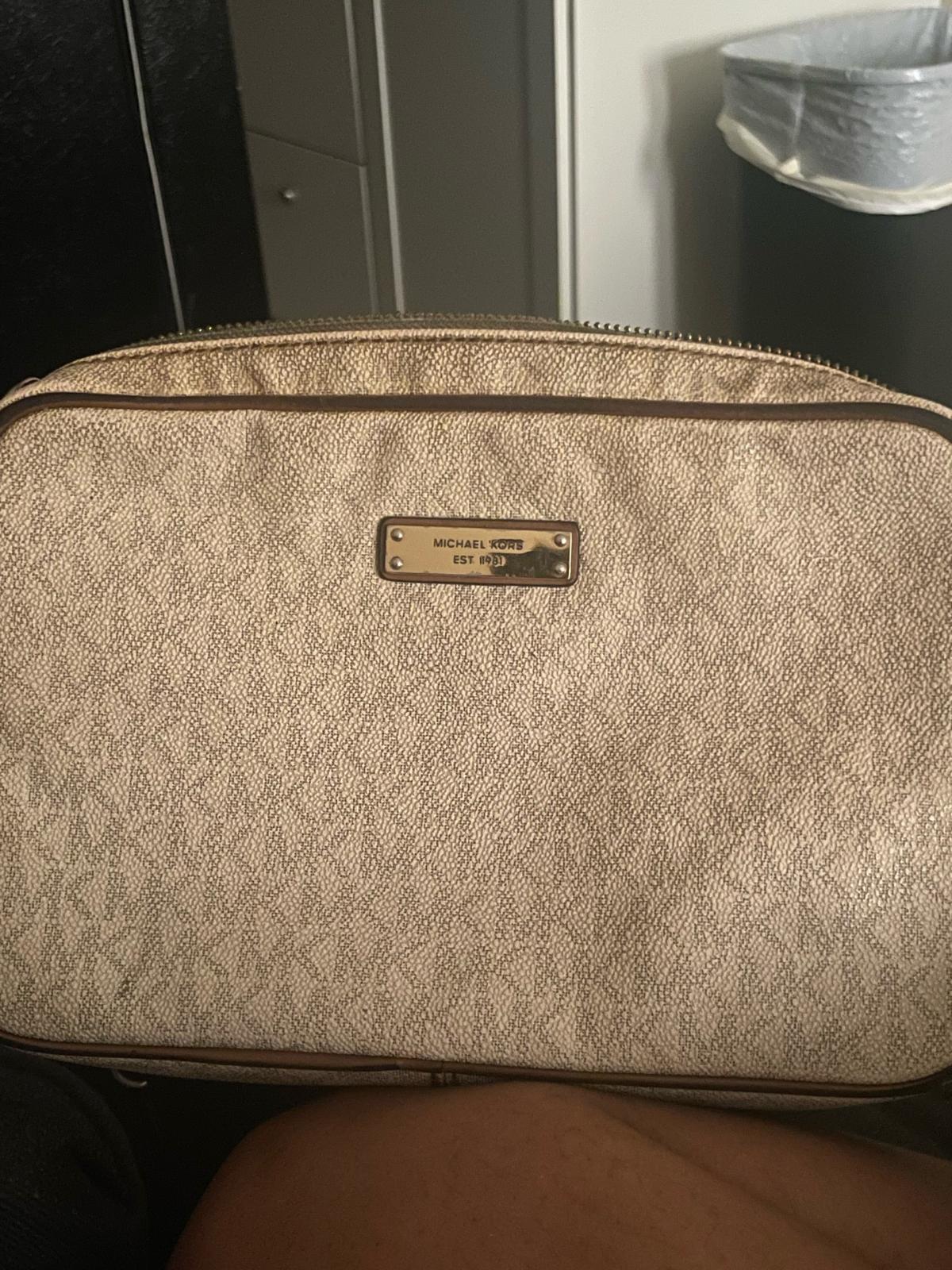 Michael kors purse - Albany, Georgia - FleaMarketBay