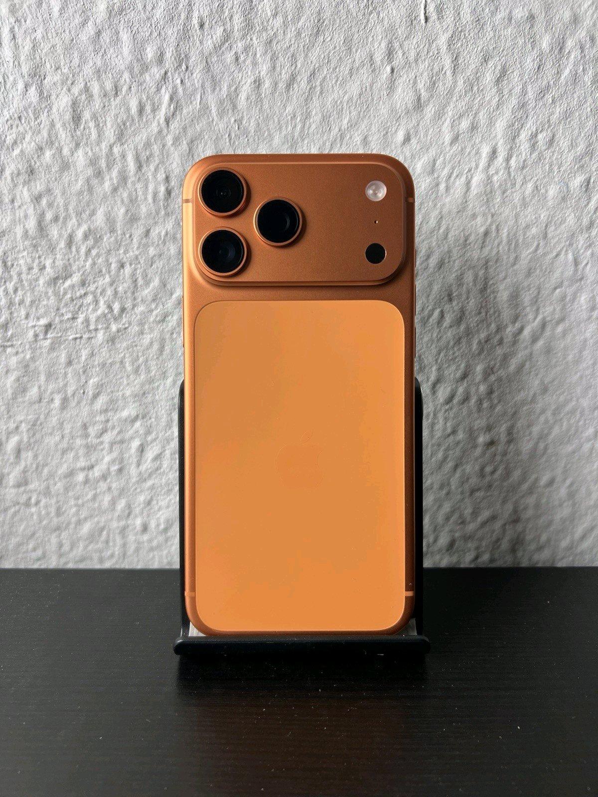 Appel iphone 17 pro max 256GB - Alpine, Arizona - FleaMarketBay