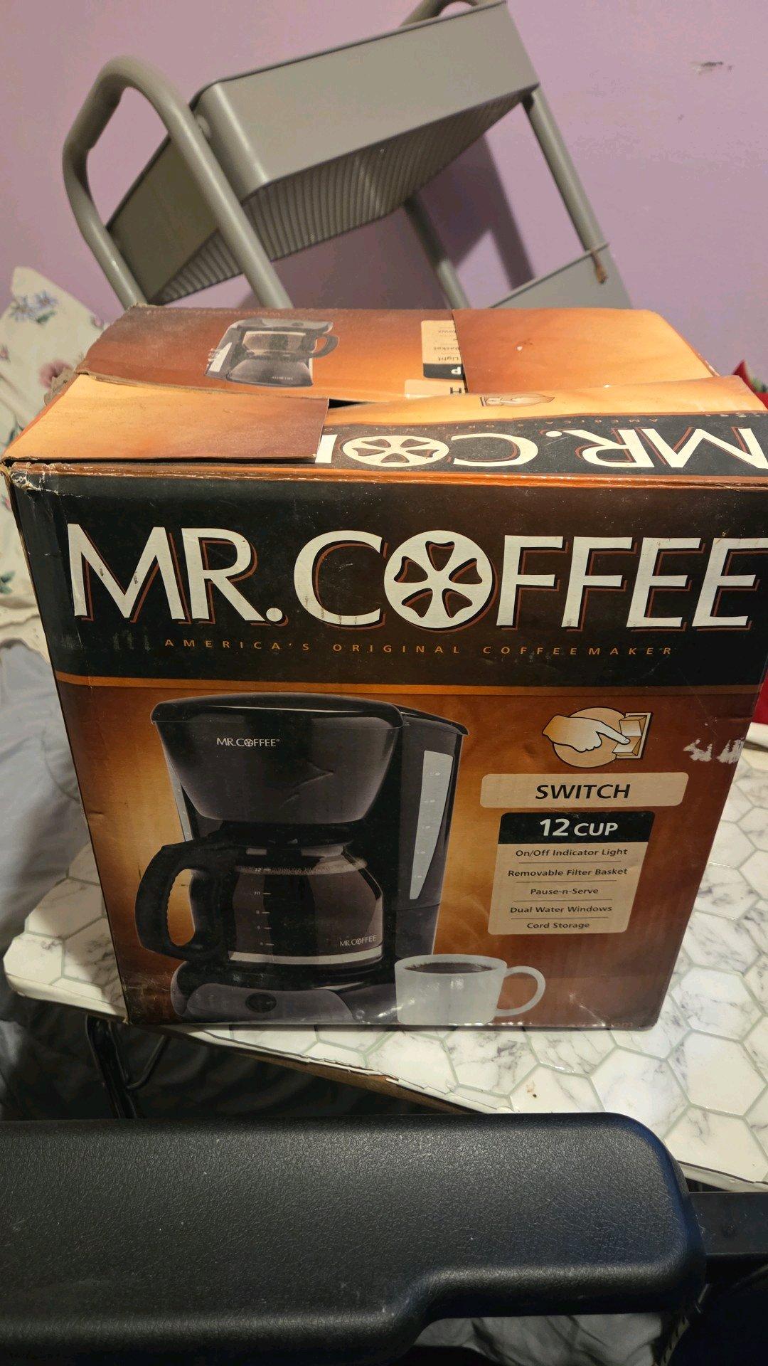 coffee pot Mr coffee - Picayune, Mississippi - FleaMarketBay