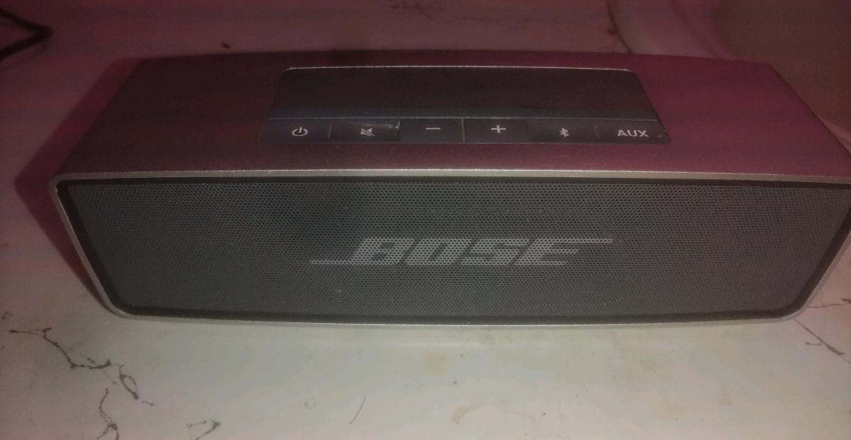 Bose SoundLink Mini Bluetooth Speaker - Houston, Texas - FleaMarketBay