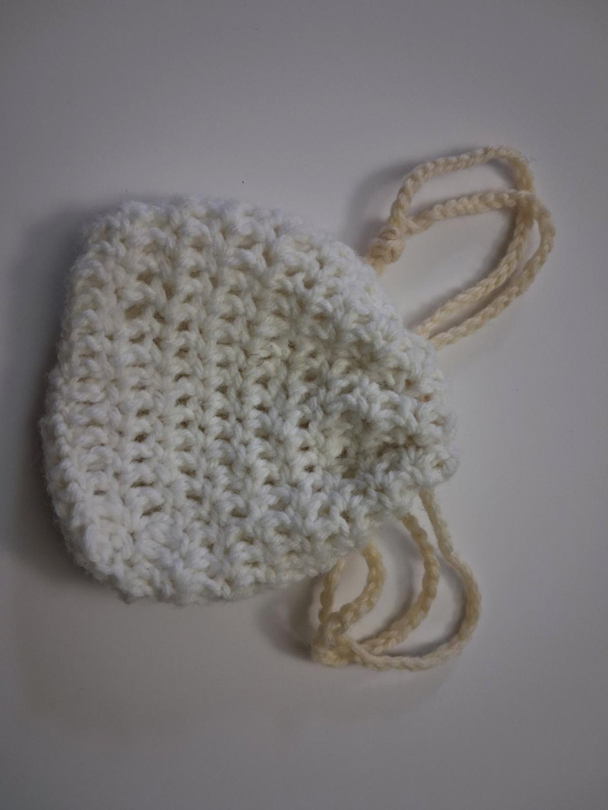 Cute white crochet pouch - Austell, Georgia - FleaMarketBay
