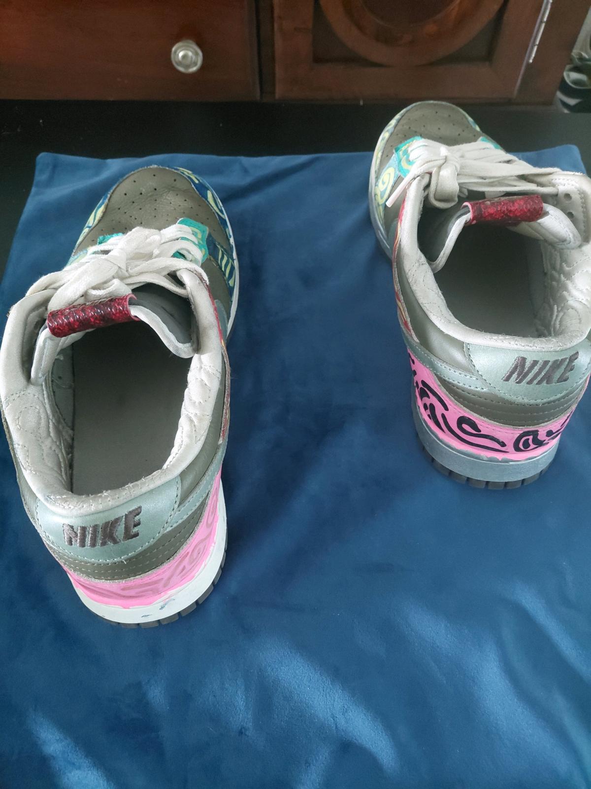 NIKE Mens dunk sneakers size 10 12 multi color - Kissimmee, Florida - FleaMarketBay