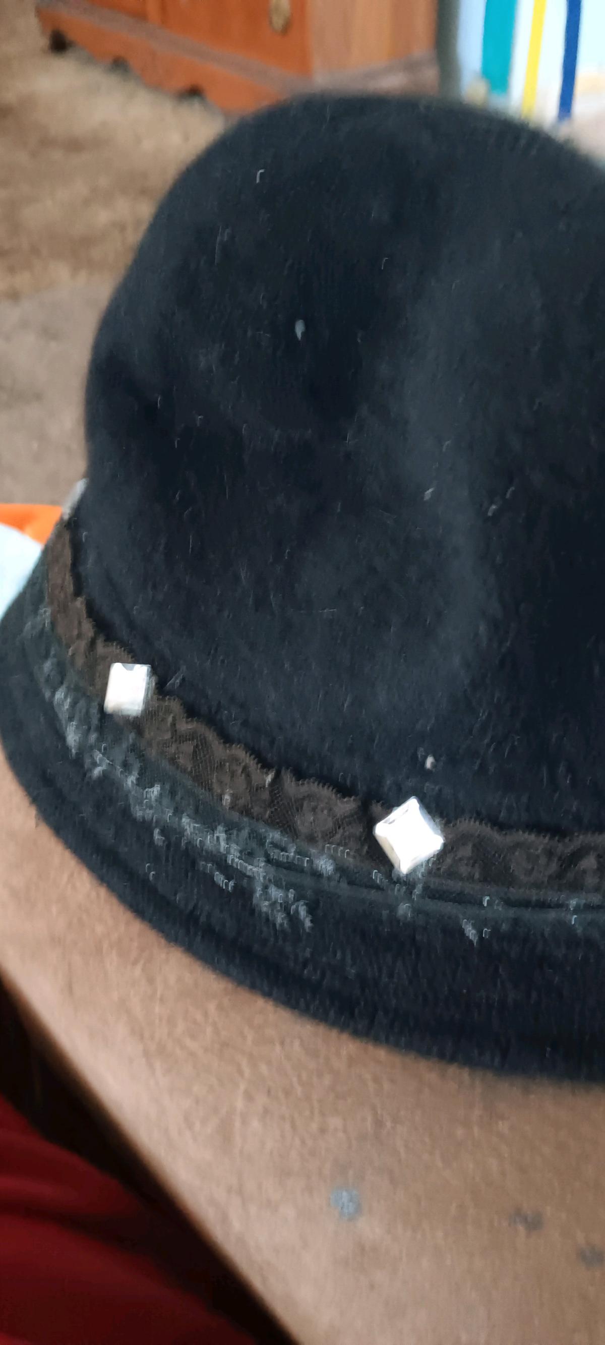 black bucket hat - Carson, California - FleaMarketBay