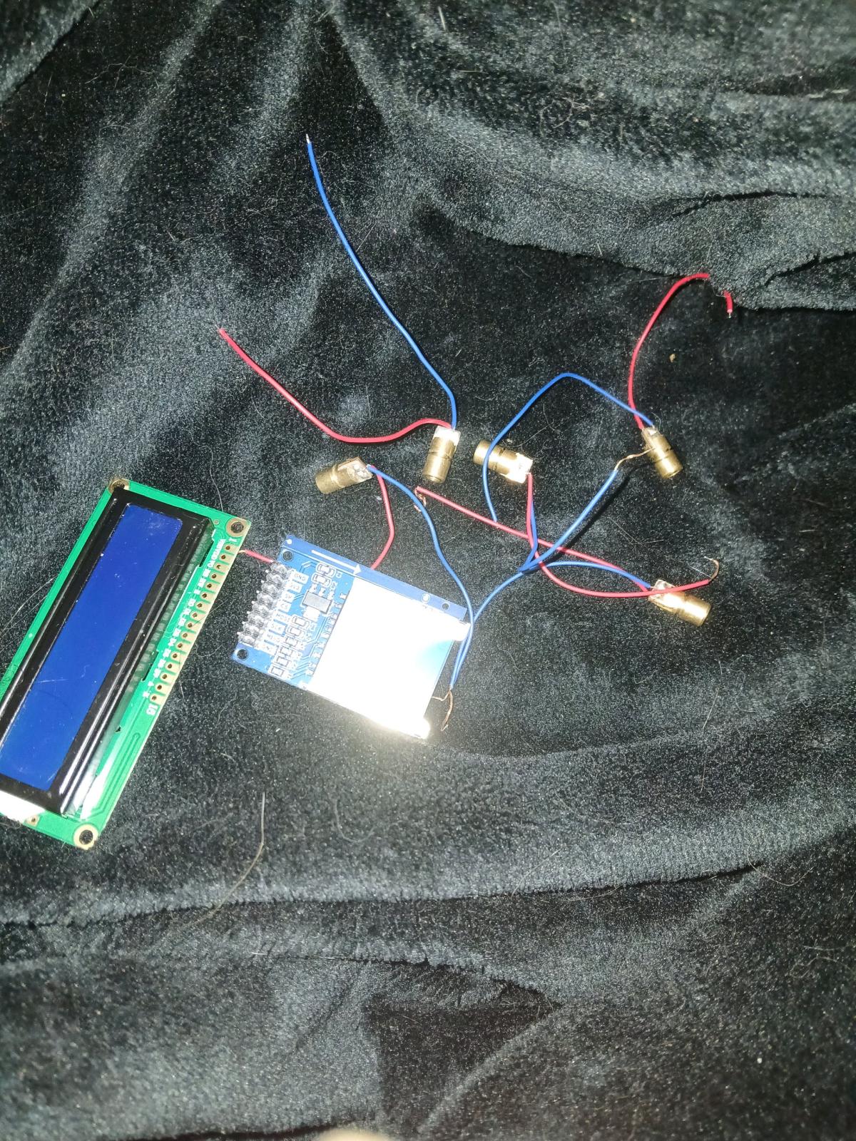 Electronics components trading or cash - Spokane, Washington - FleaMarketBay