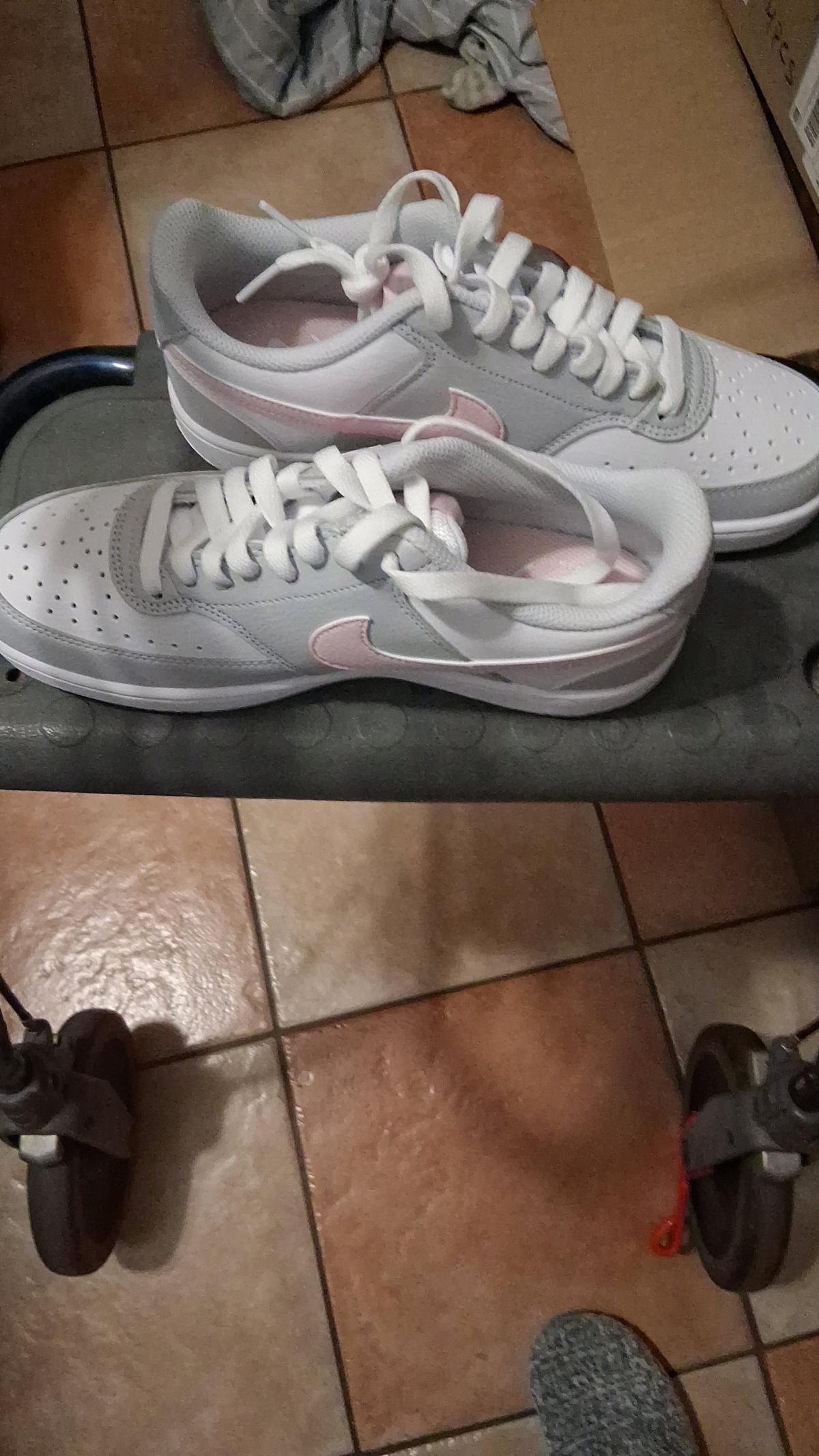 Women Nike - Deltona, Florida - FleaMarketBay