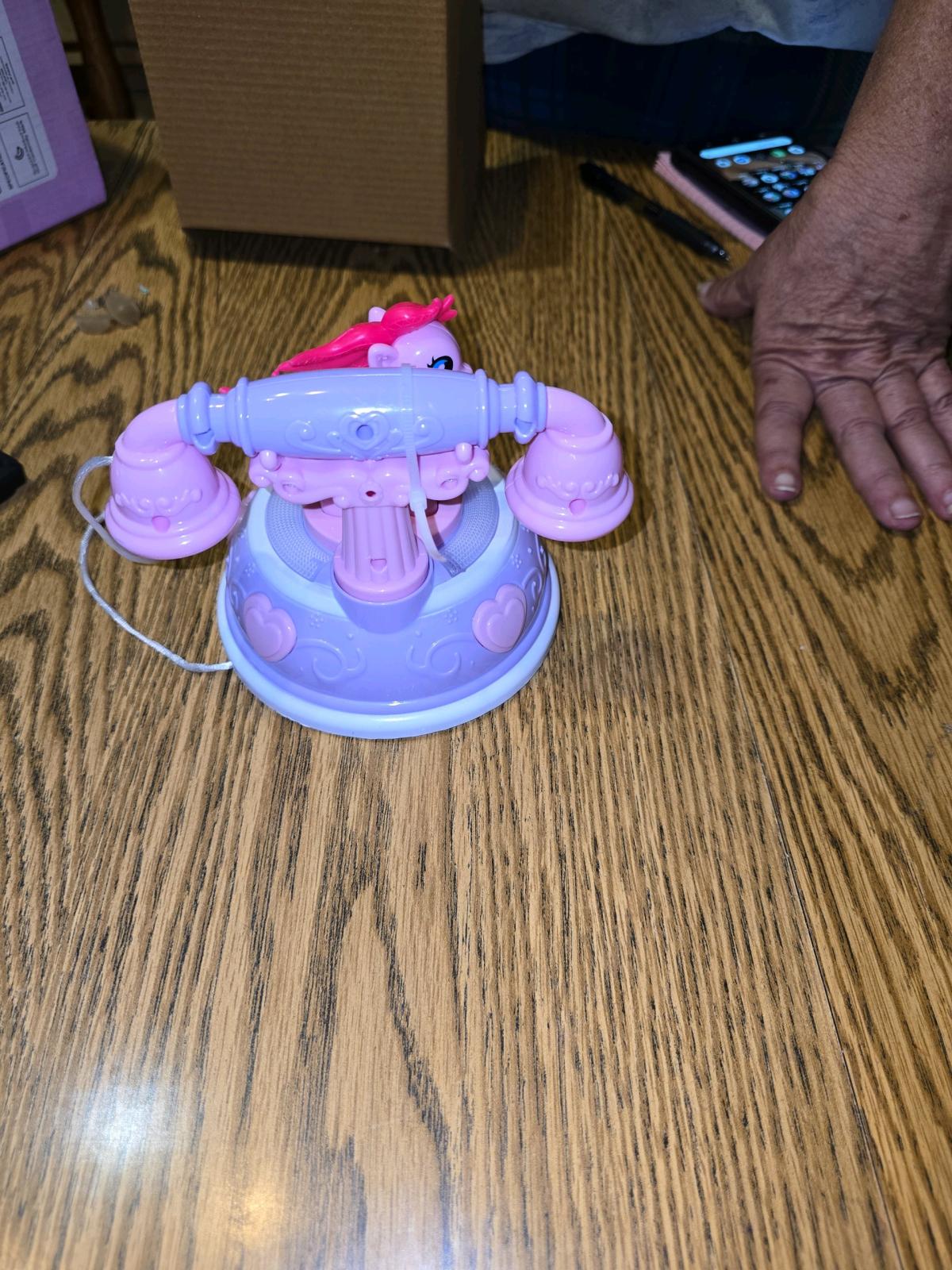 childrens toy phone - High Point, North Carolina - FleaMarketBay